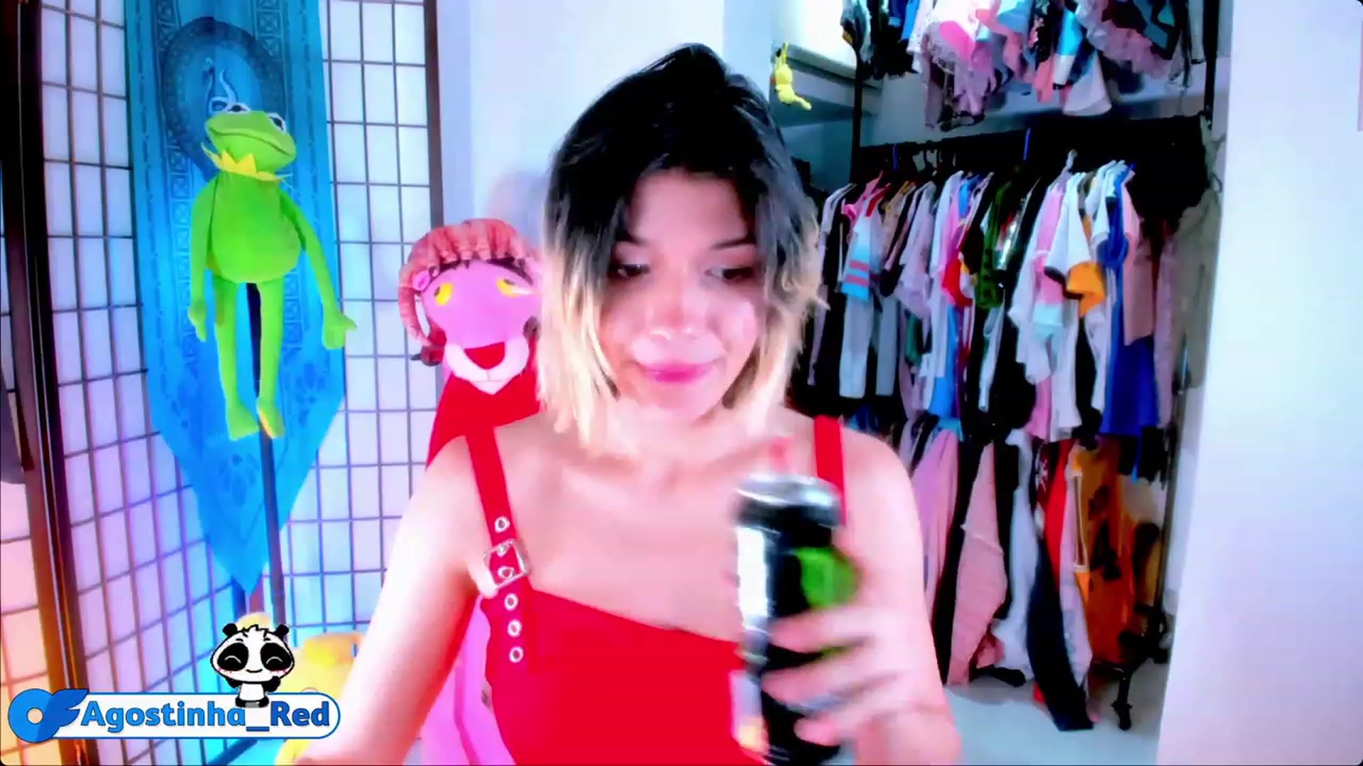 Gallery image thumbnail from Agostinha_Red's myfreecams stream on, 06/13/2023, 18:36 image 9 of 20