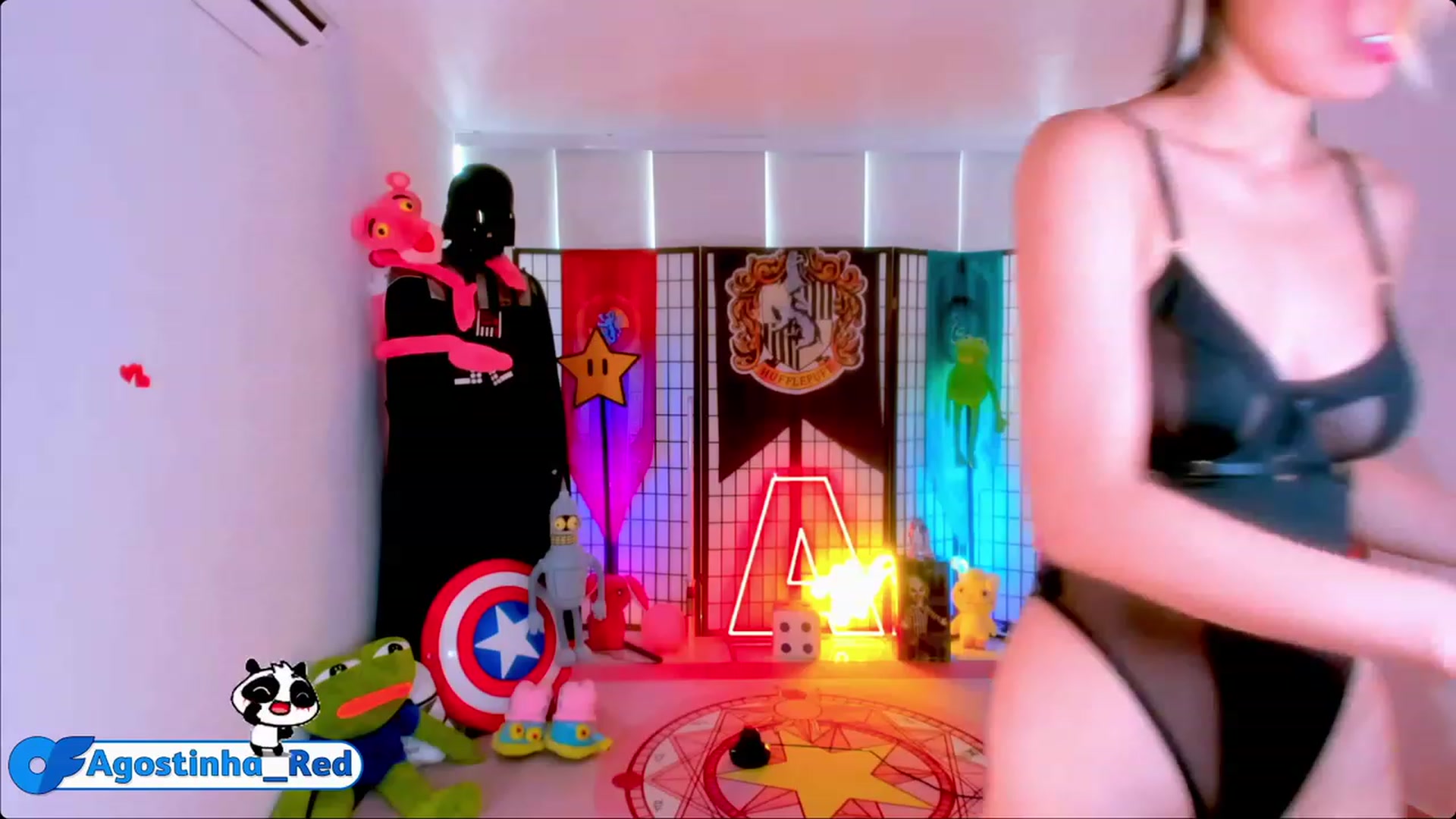 Gallery image thumbnail from Agostinha_Red's myfreecams stream on, 06/18/2023, 17:09 image 9 of 20
