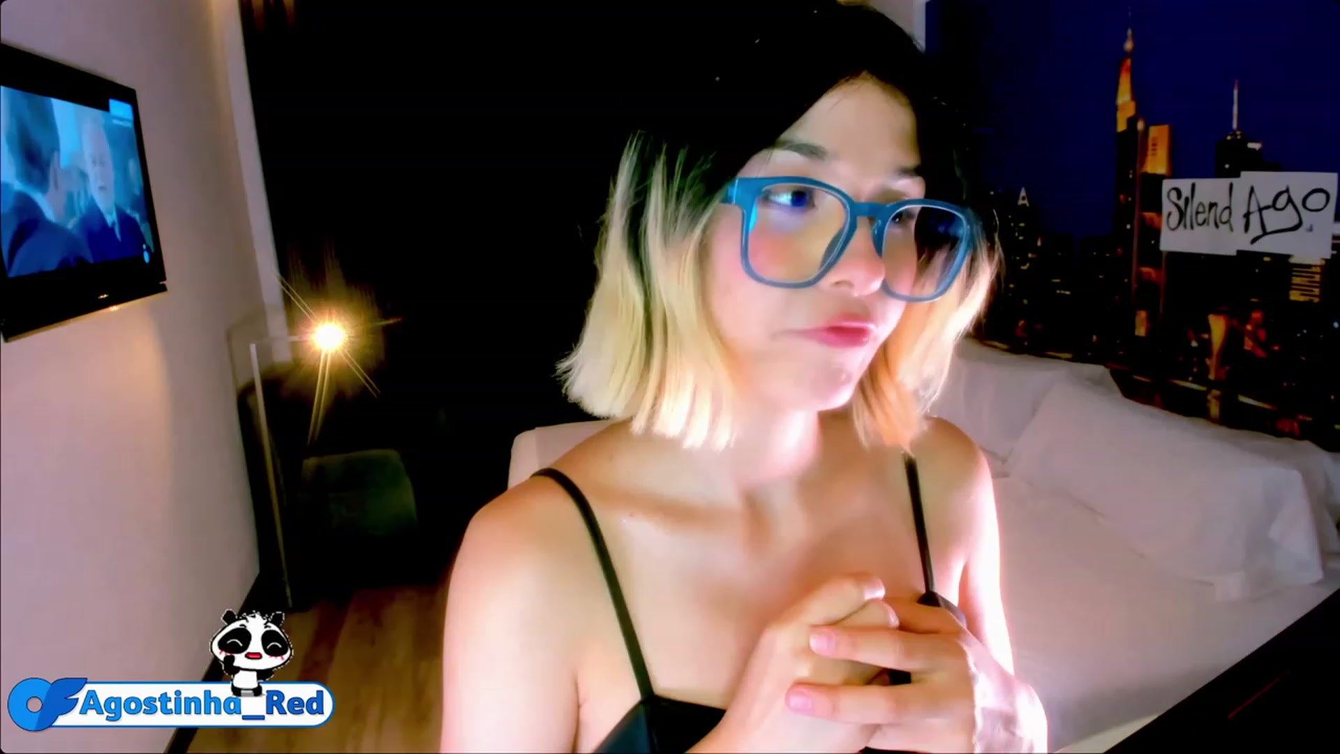 Gallery image thumbnail from Agostinha_Red's myfreecams stream on, 07/03/2023, 22:44 image 4 of 20