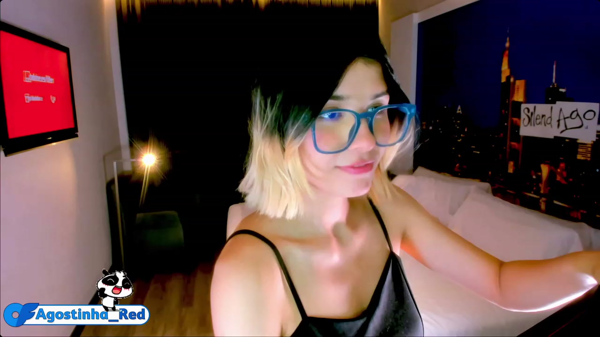 Gallery image thumbnail from Agostinha_Red's myfreecams stream on, 07/03/2023, 22:44 image 16 of 20