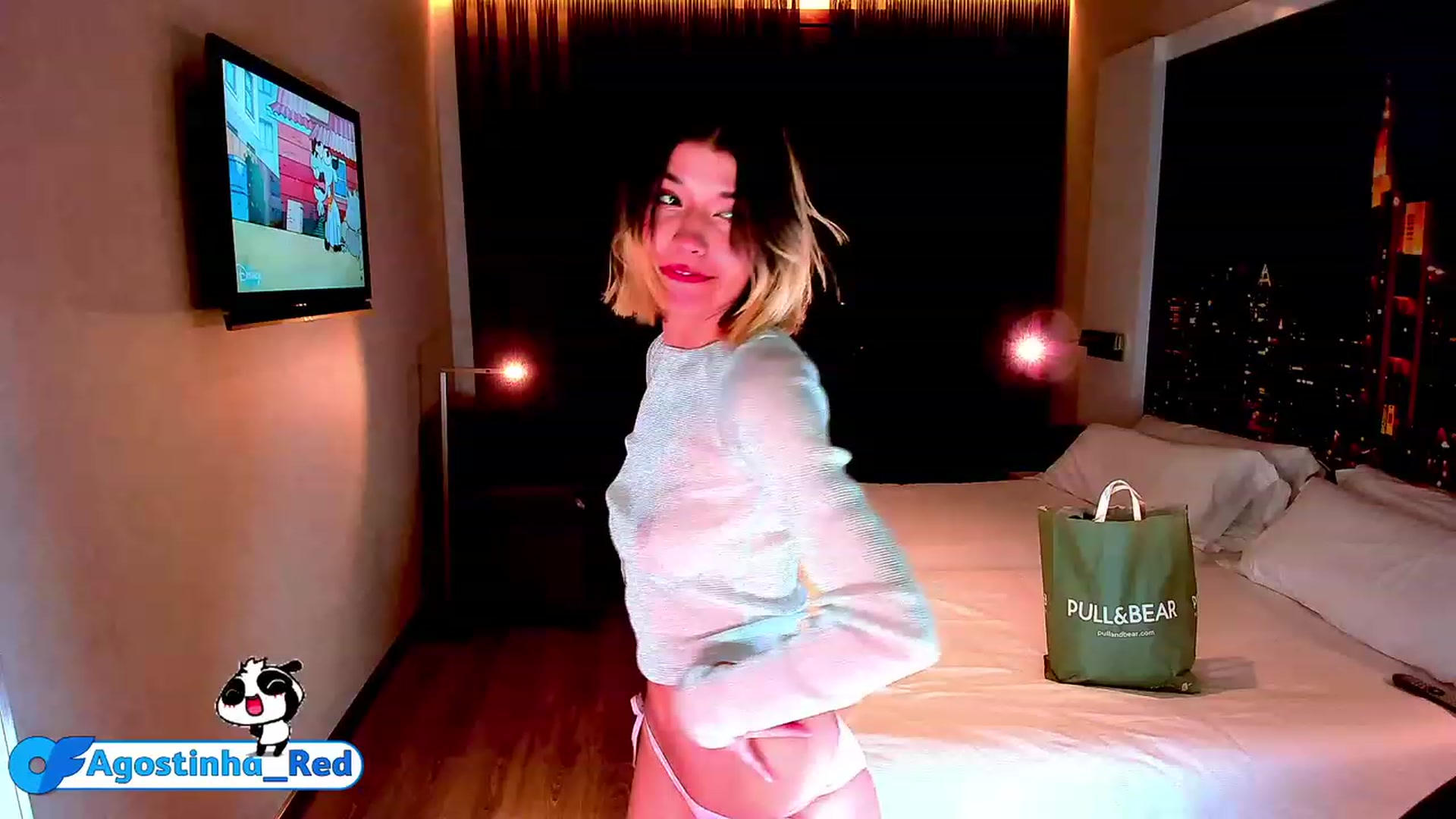 Gallery image thumbnail from Agostinha_Red's myfreecams stream on, 07/05/2023, 21:14 image 7 of 20
