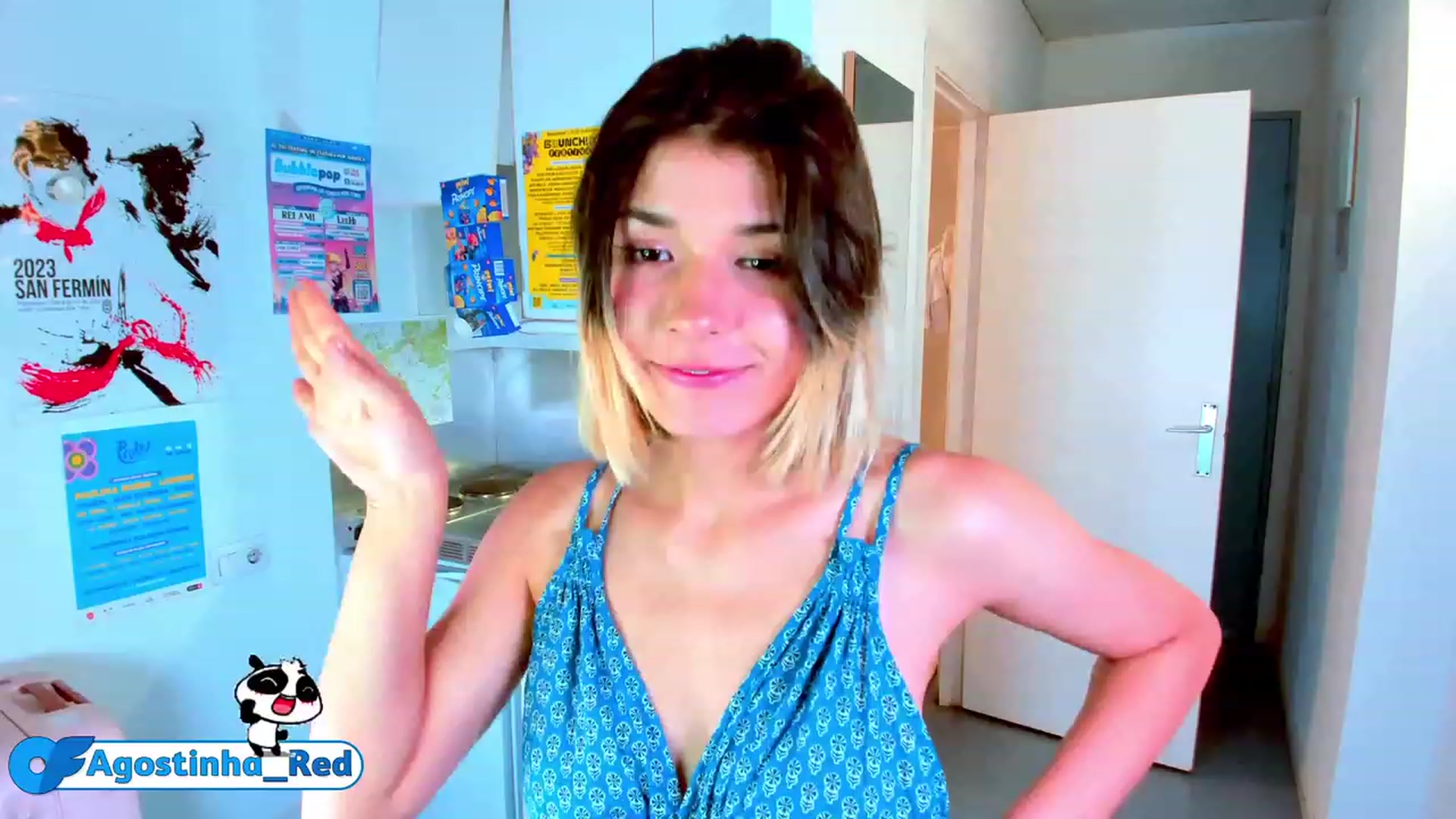 Gallery image thumbnail from Agostinha_Red's myfreecams stream on, 07/21/2023, 21:48 image 11 of 20