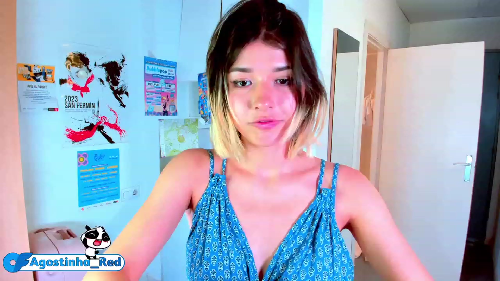 Gallery image thumbnail from Agostinha_Red's myfreecams stream on, 07/21/2023, 23:19 image 6 of 20