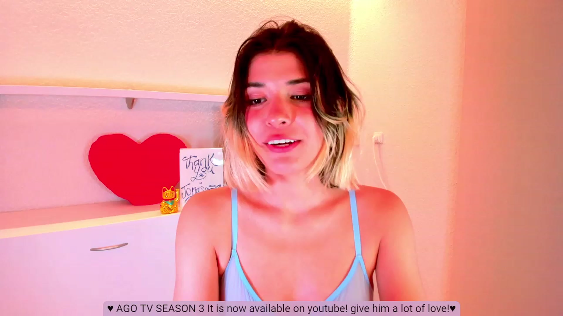 Gallery image thumbnail from Agostinha_Red's myfreecams stream on, 08/08/2023, 01:57 image 16 of 20