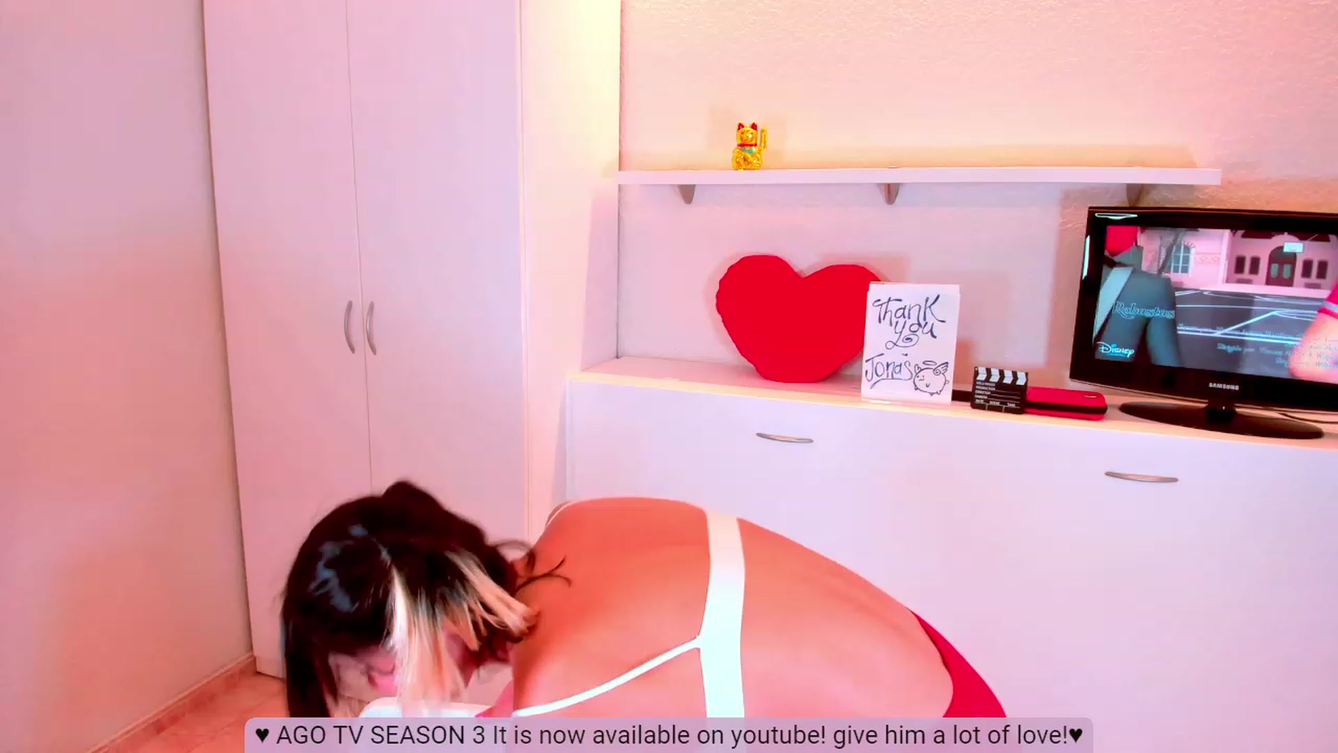 Gallery image thumbnail from Agostinha_Red's myfreecams stream on, 08/10/2023, 01:14 image 8 of 20