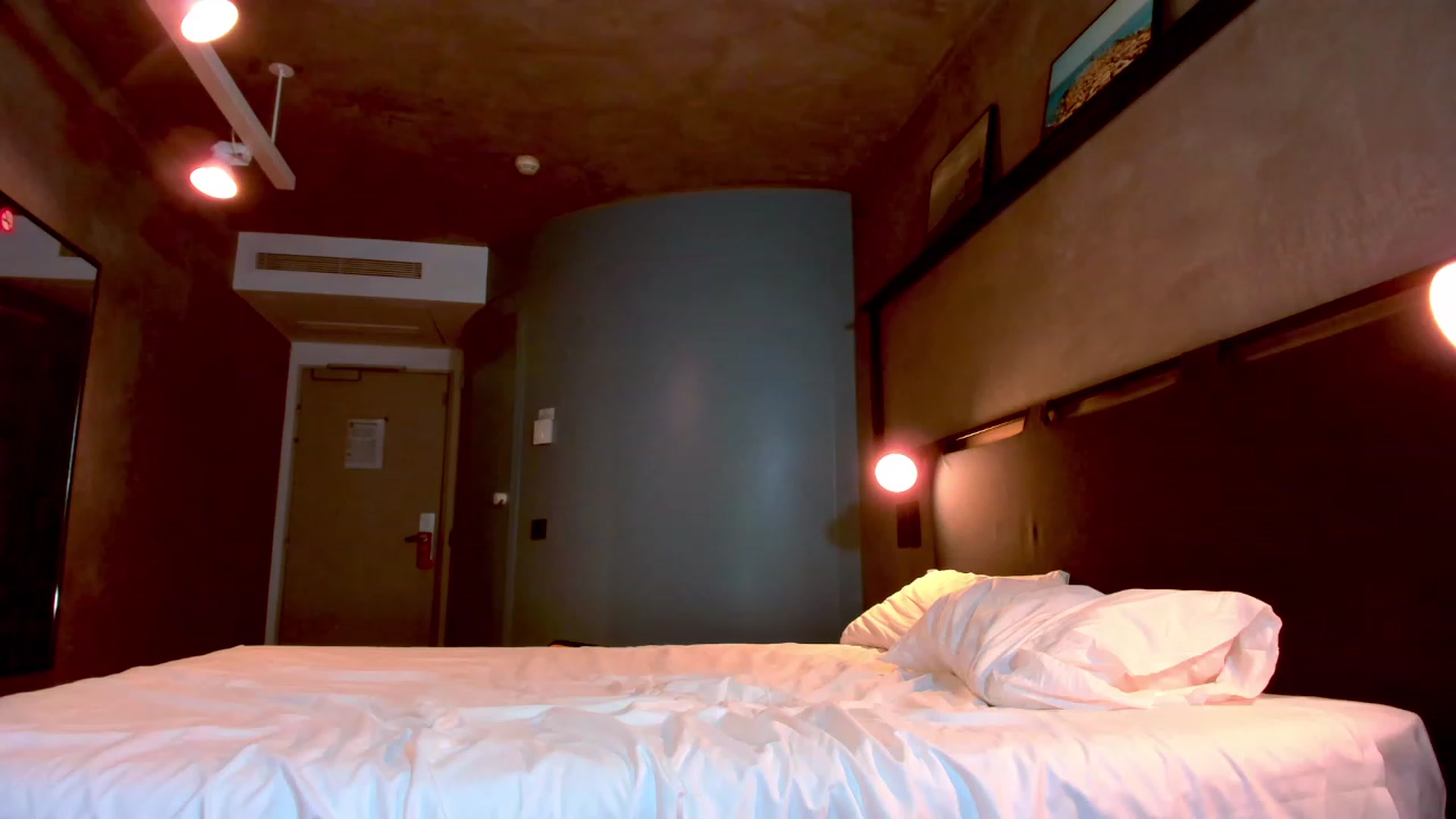 Gallery image thumbnail from Agostinha_Red's myfreecams stream on, 08/12/2023, 24:49 image 10 of 20