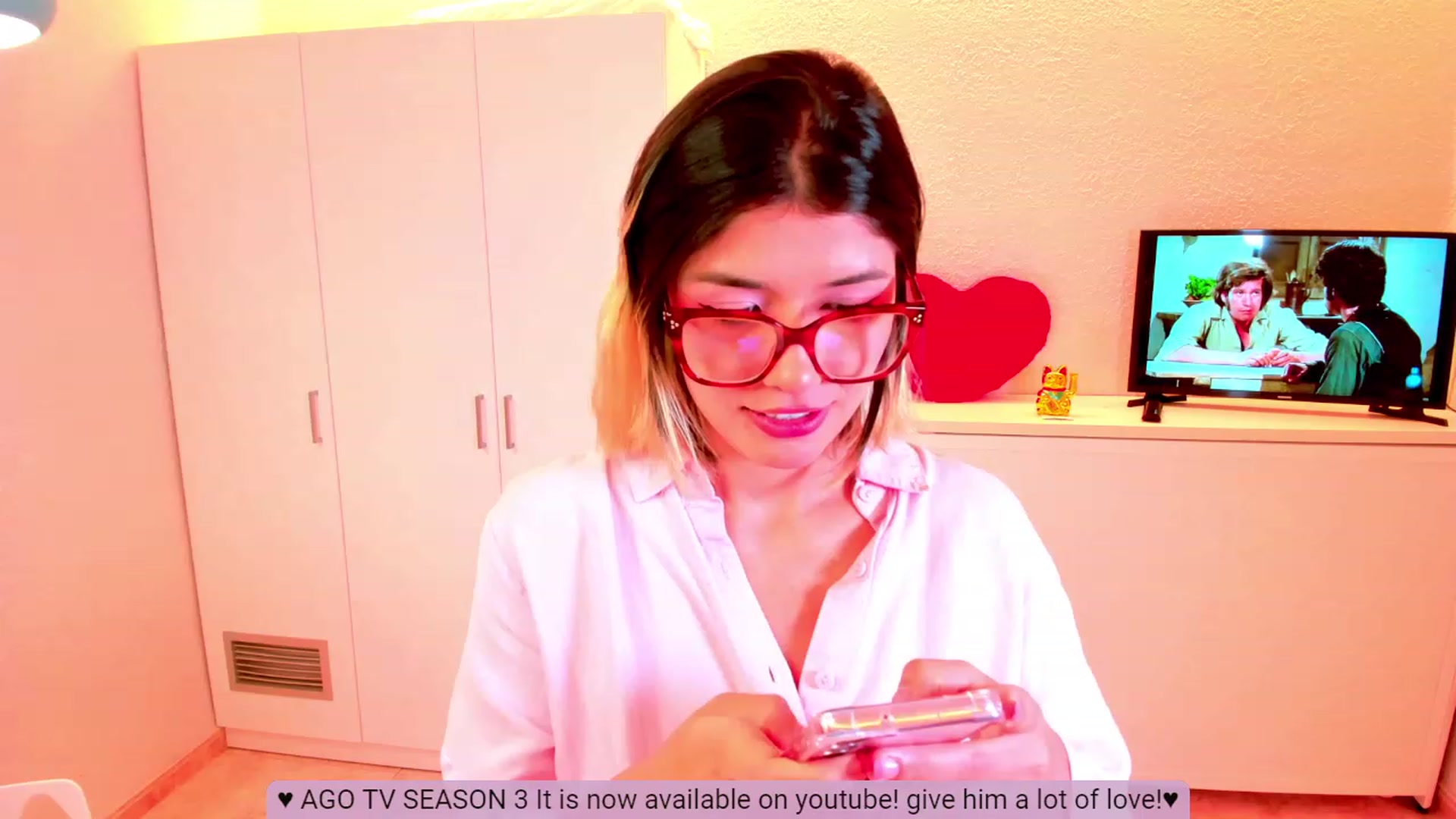 Gallery image thumbnail from Agostinha_Red's myfreecams stream on, 08/17/2023, 23:29 image 1 of 20