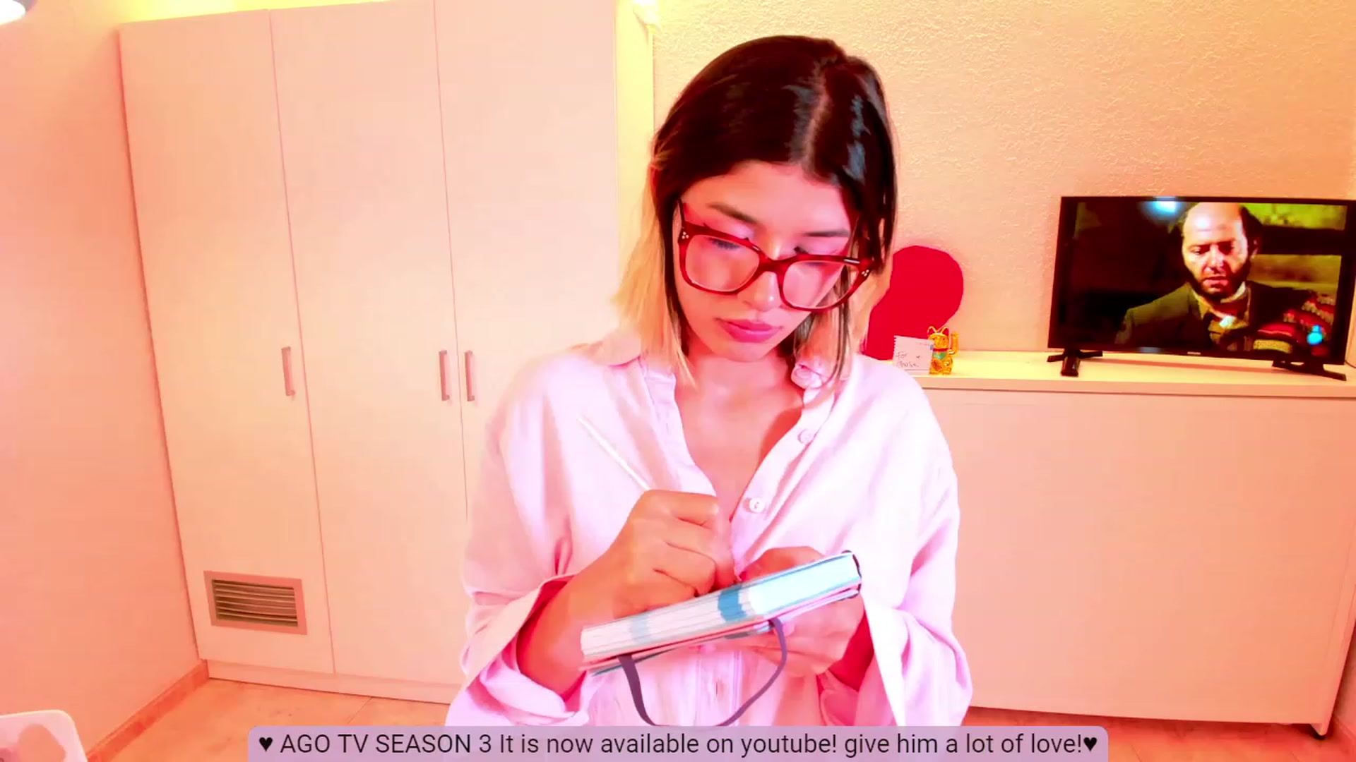 Gallery image thumbnail from Agostinha_Red's myfreecams stream on, 08/18/2023, 24:46 image 3 of 20