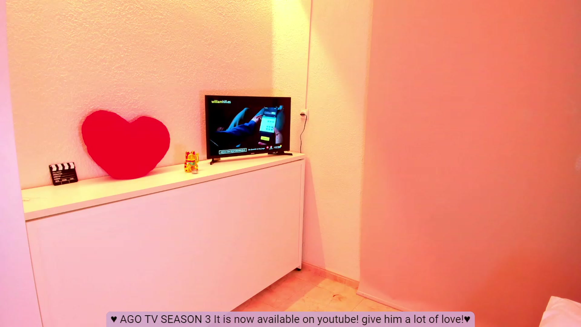 Gallery image thumbnail from Agostinha_Red's myfreecams stream on, 08/21/2023, 24:51 image 12 of 20