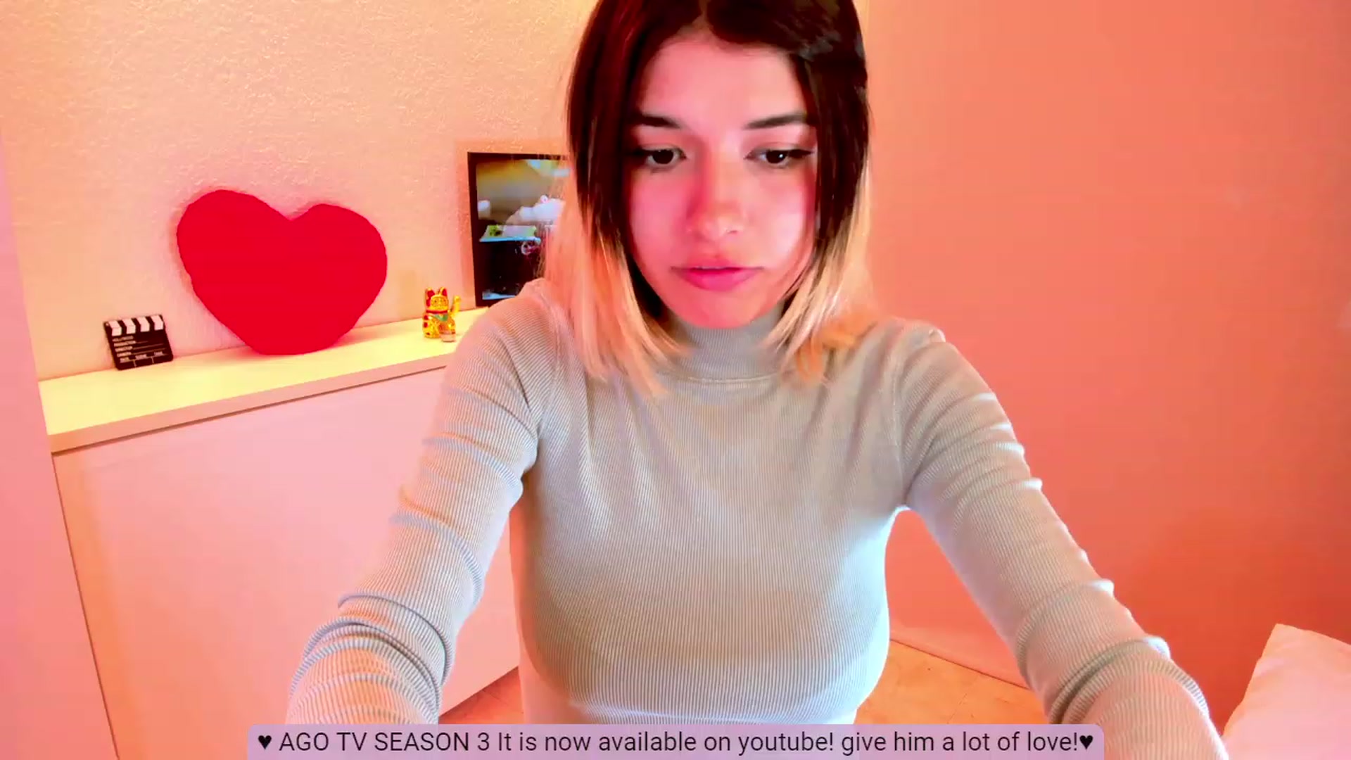Gallery image thumbnail from Agostinha_Red's myfreecams stream on, 08/21/2023, 24:51 image 6 of 20