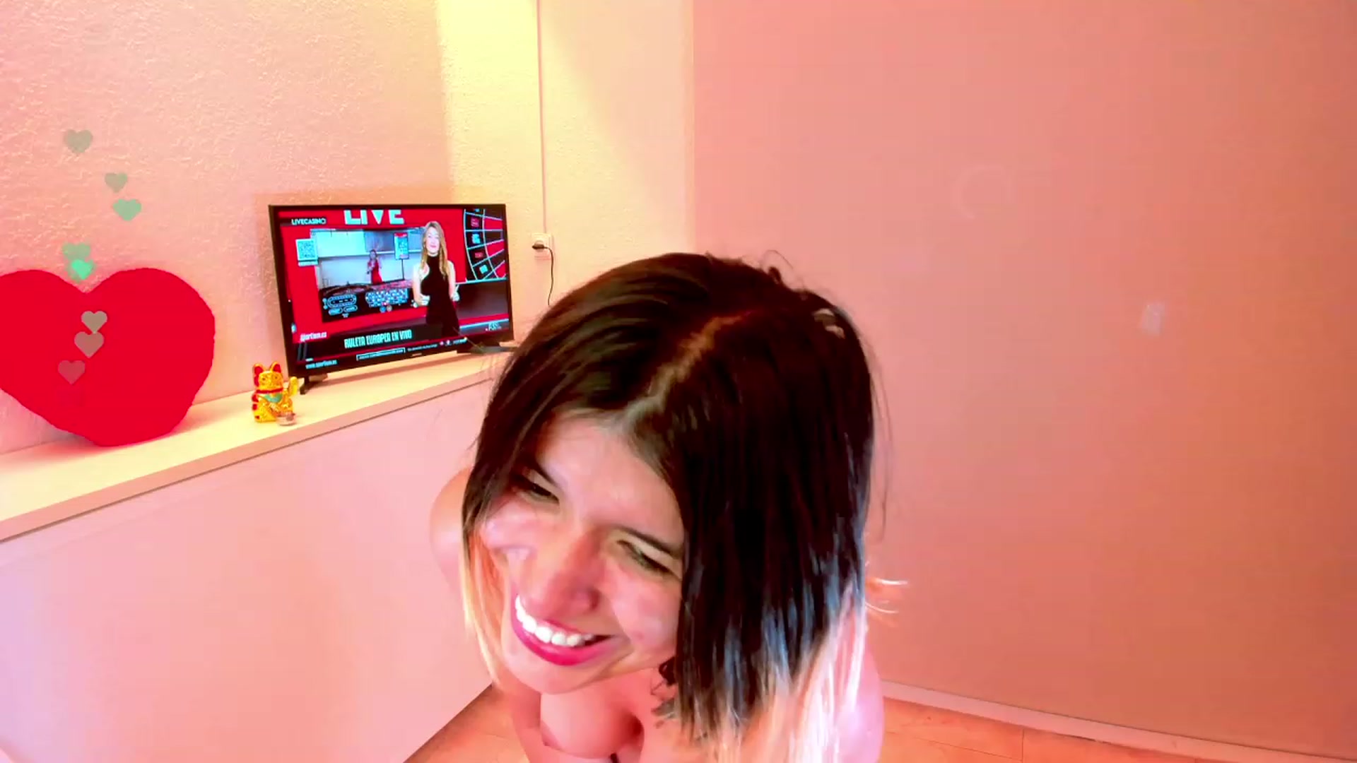 Gallery image thumbnail from Agostinha_Red's myfreecams stream on, 08/23/2023, 01:21 image 8 of 20