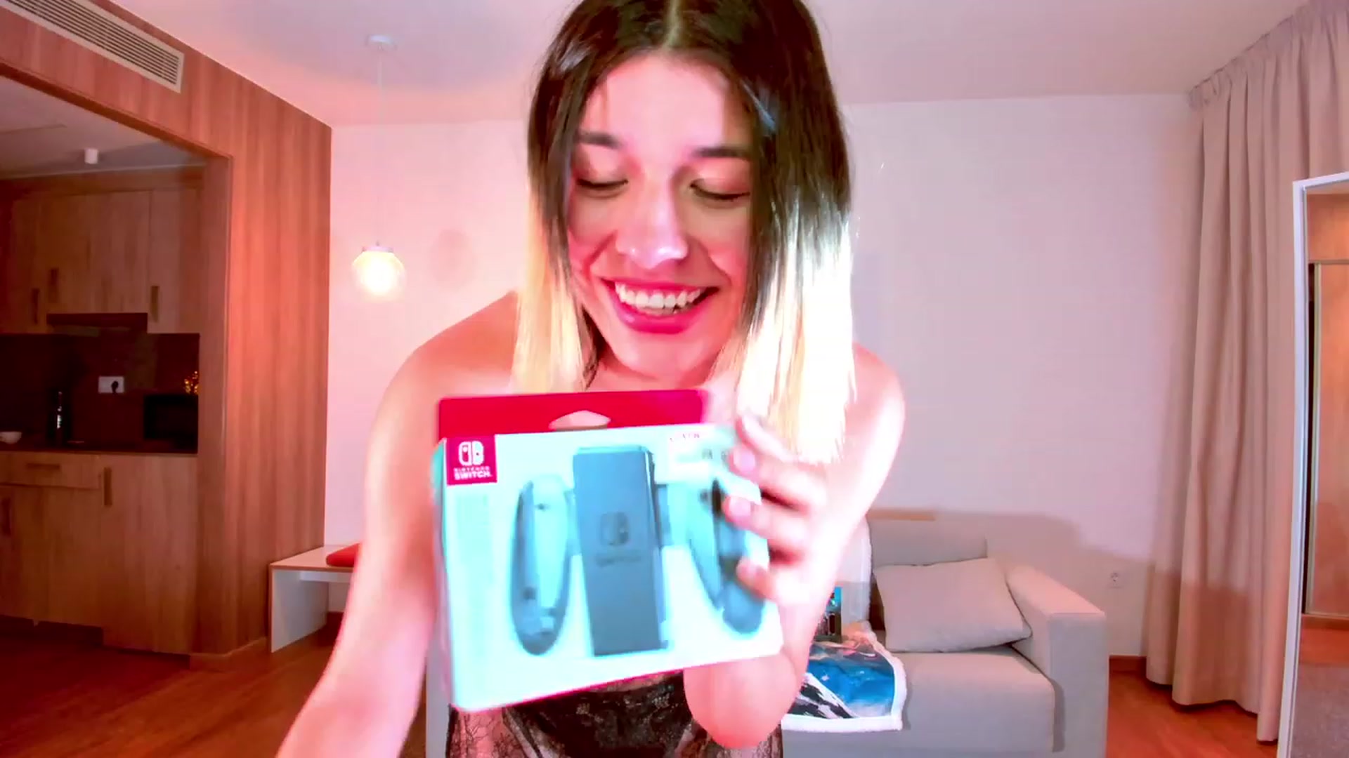 Gallery image thumbnail from Agostinha_Red's myfreecams stream on, 09/19/2023, 23:40 image 8 of 20