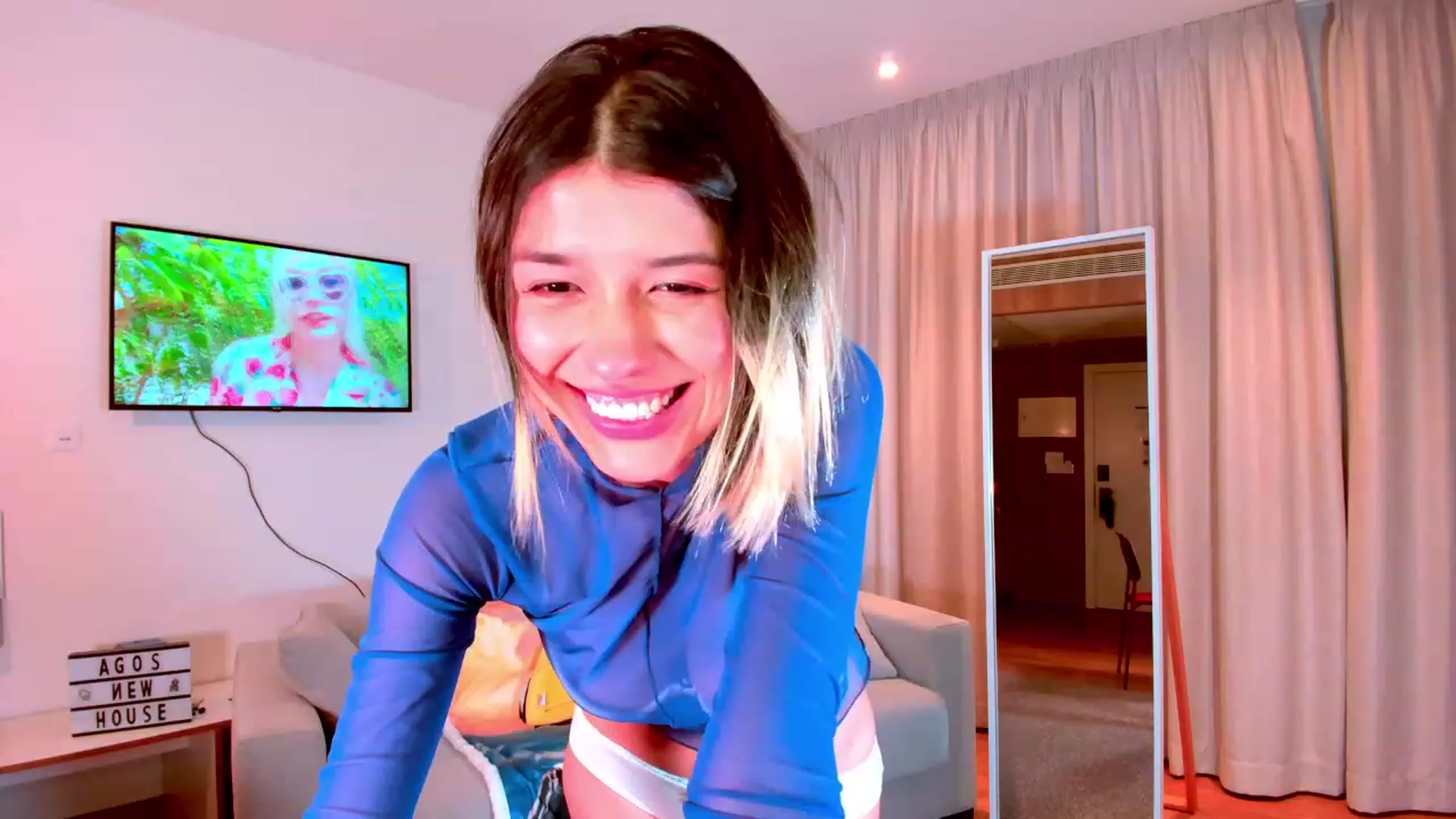 Gallery image thumbnail from Agostinha_Red's myfreecams stream on, 09/20/2023, 23:08 image 20 of 20
