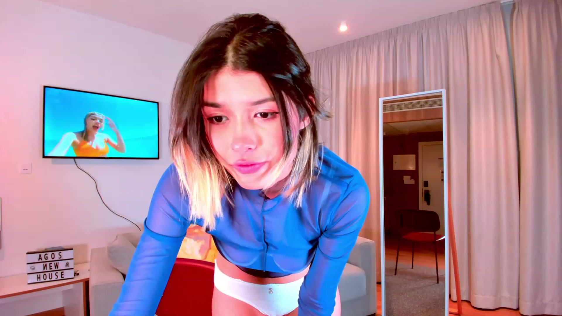 Gallery image thumbnail from Agostinha_Red's myfreecams stream on, 09/20/2023, 23:08 image 1 of 20