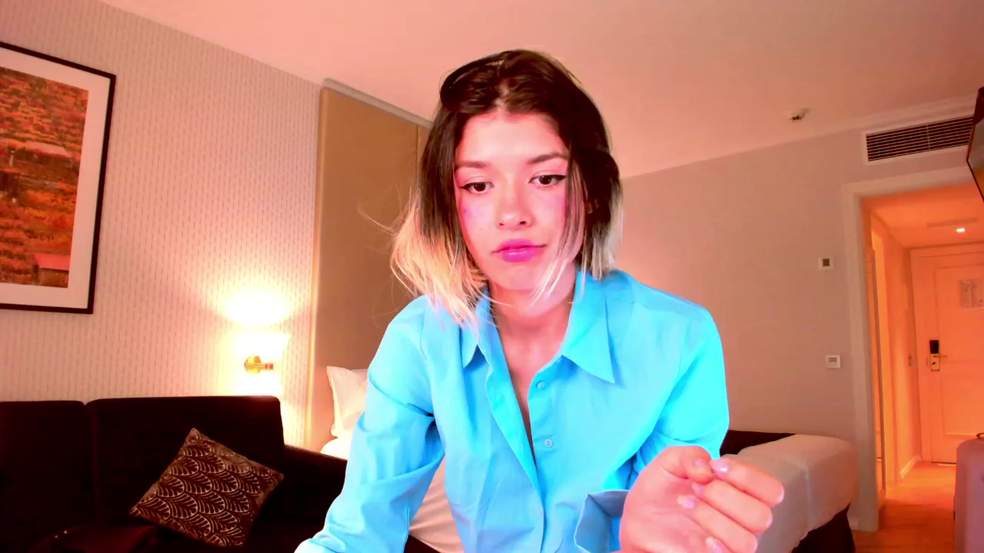 Gallery image thumbnail from Agostinha_Red's myfreecams stream on, 10/09/2023, 02:05 image 8 of 20