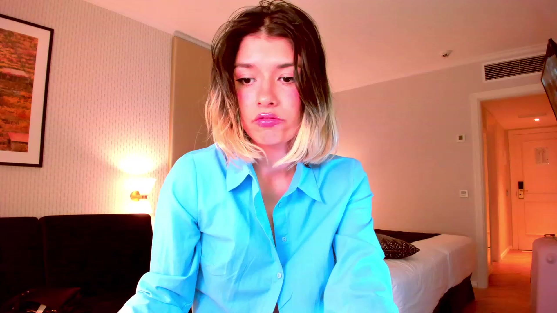 Gallery image thumbnail from Agostinha_Red's myfreecams stream on, 10/09/2023, 02:45 image 7 of 20