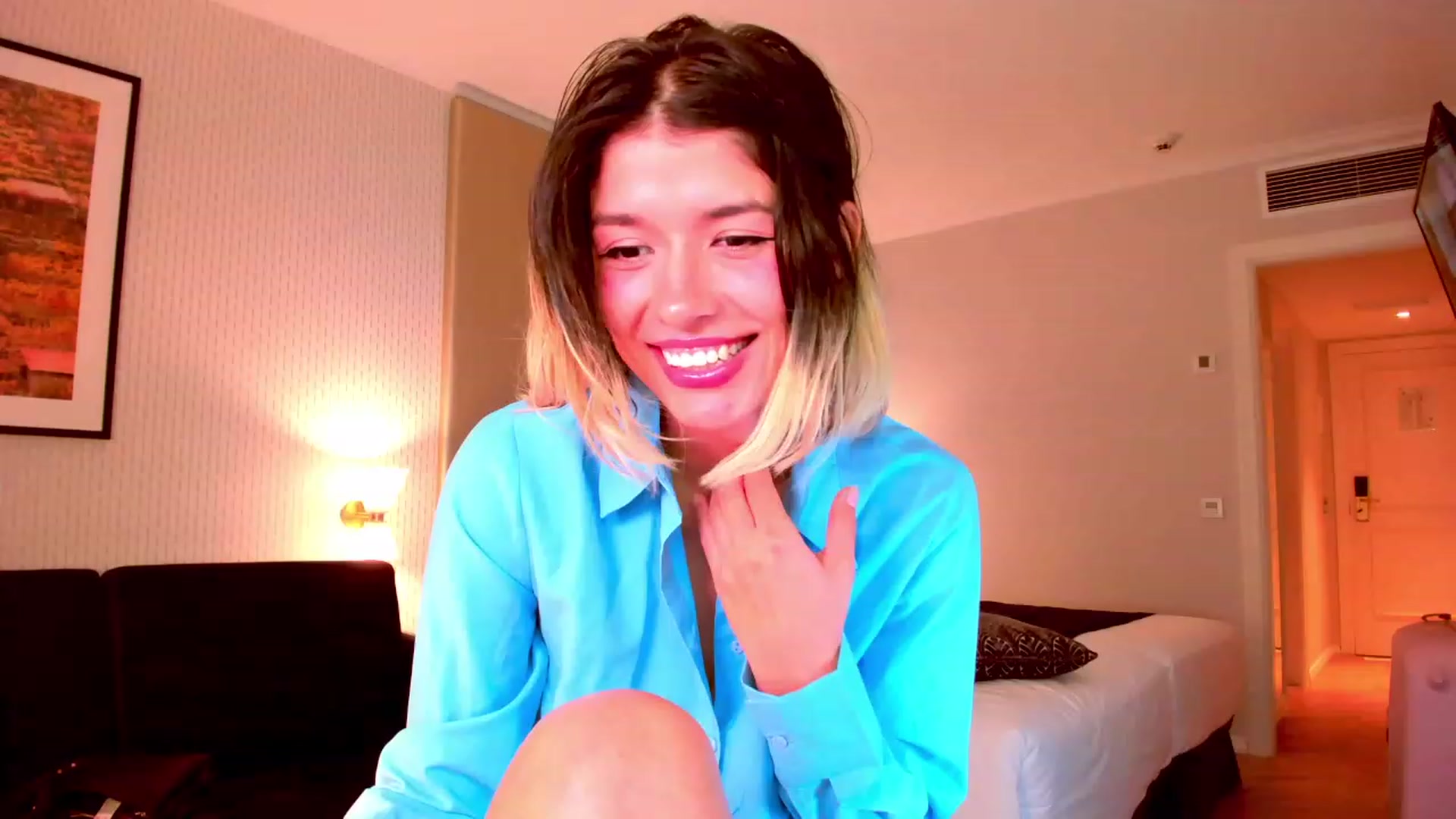 Gallery image thumbnail from Agostinha_Red's myfreecams stream on, 10/09/2023, 02:45 image 9 of 20