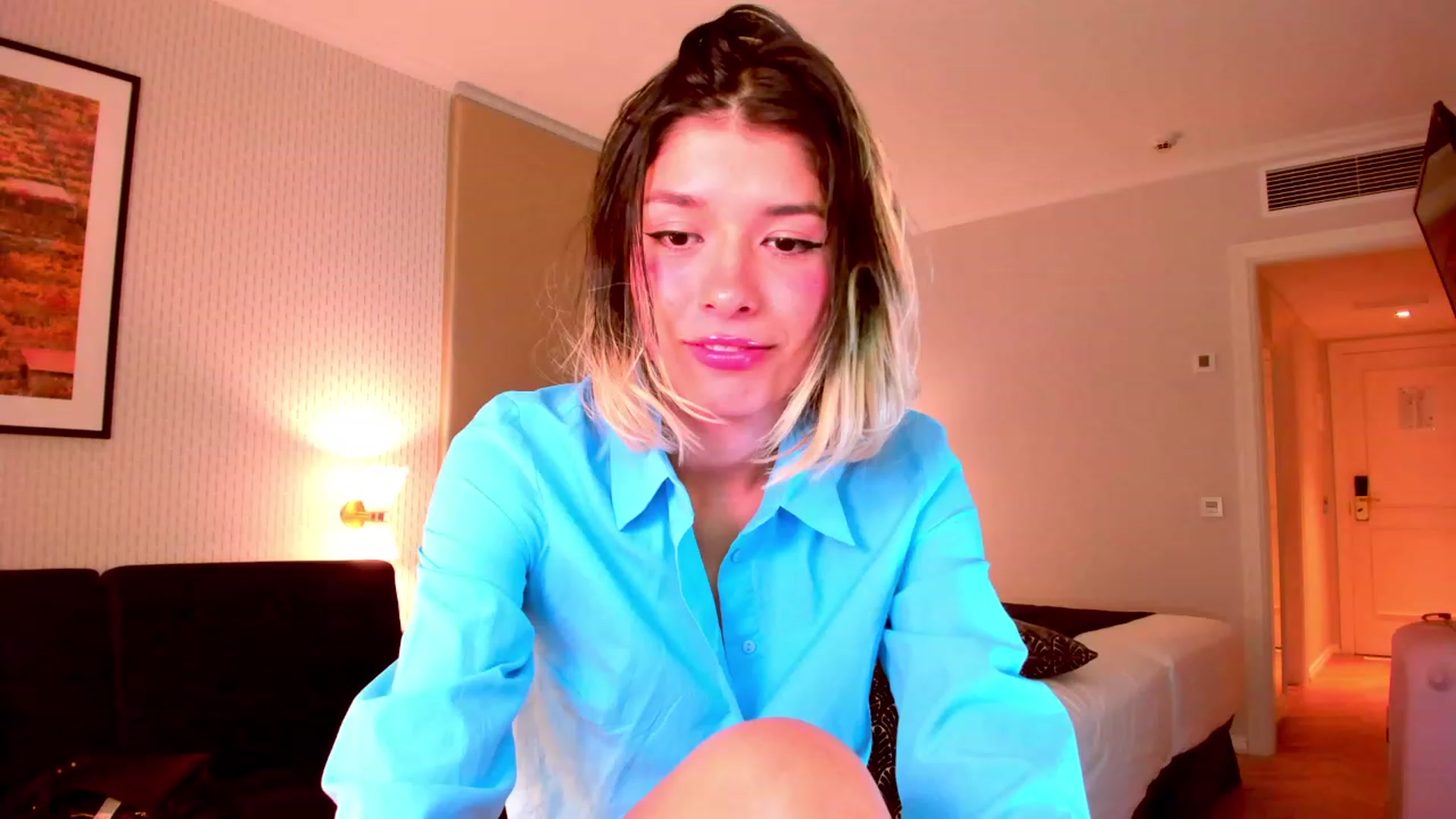 Gallery image thumbnail from Agostinha_Red's myfreecams stream on, 10/09/2023, 02:45 image 16 of 20