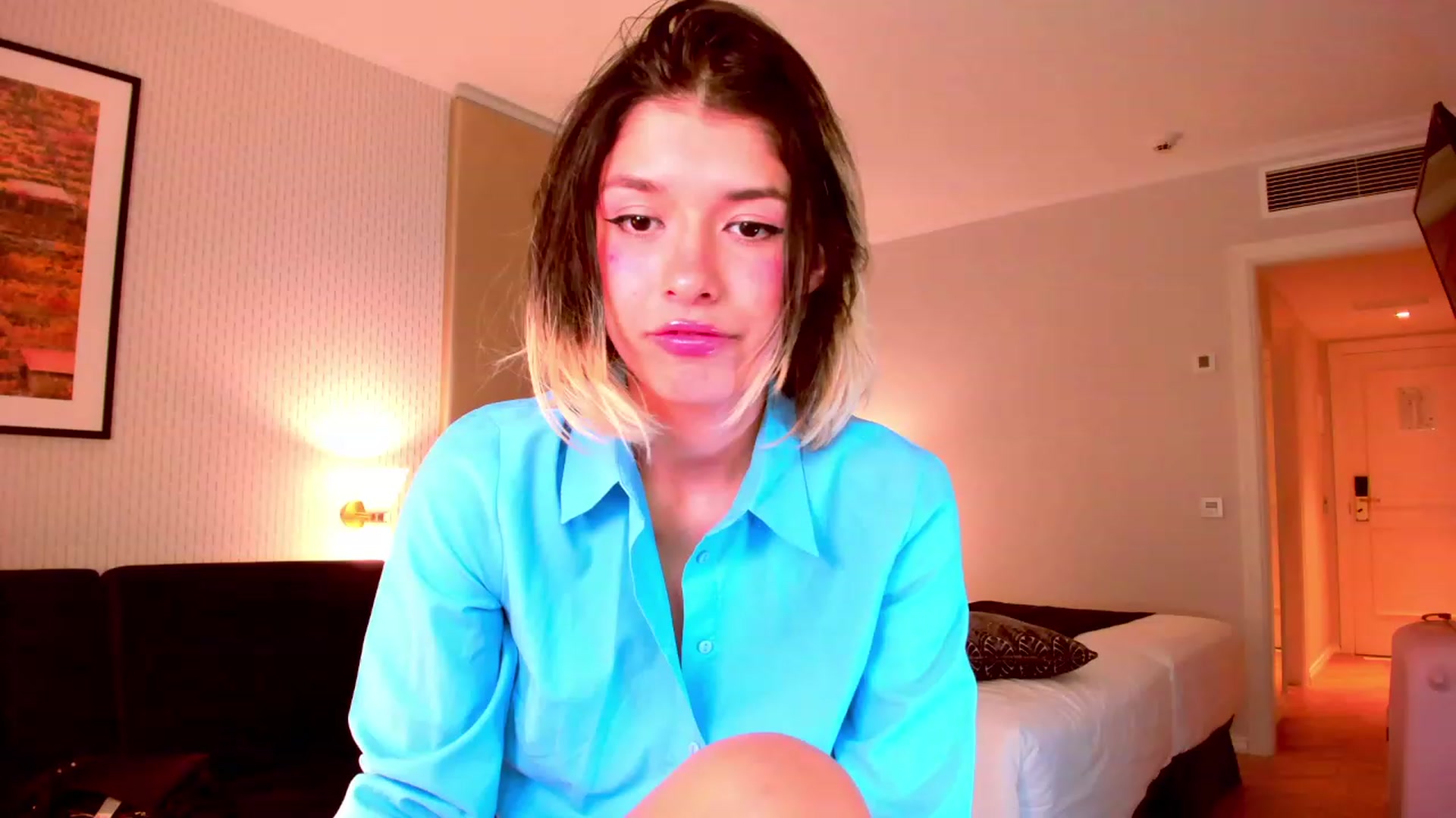 Gallery image thumbnail from Agostinha_Red's myfreecams stream on, 10/09/2023, 02:45 image 17 of 20