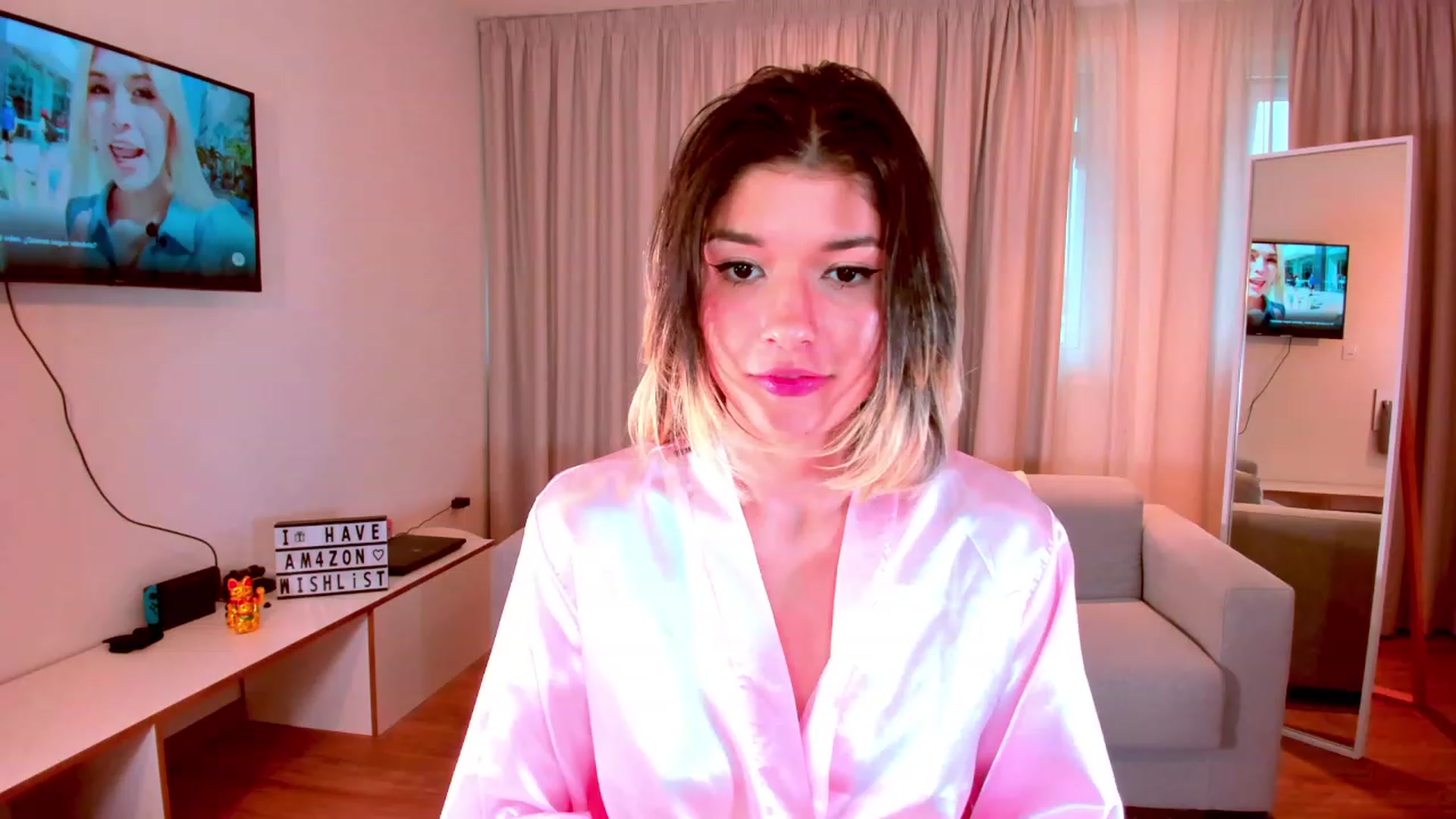 Gallery image thumbnail from Agostinha_Red's myfreecams stream on, 10/23/2023, 15:50 image 10 of 20