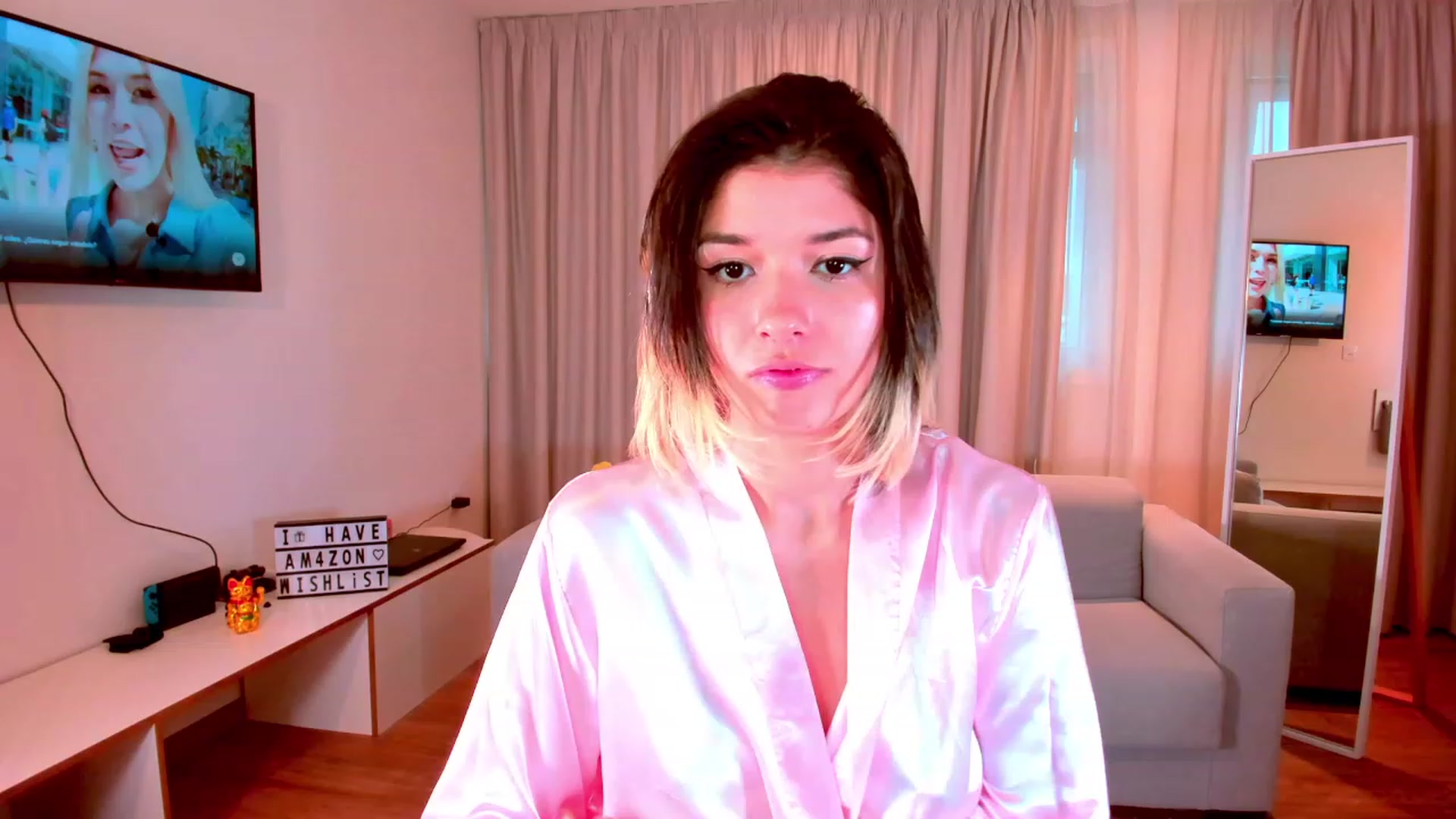 Gallery image thumbnail from Agostinha_Red's myfreecams stream on, 10/23/2023, 15:50 image 3 of 20