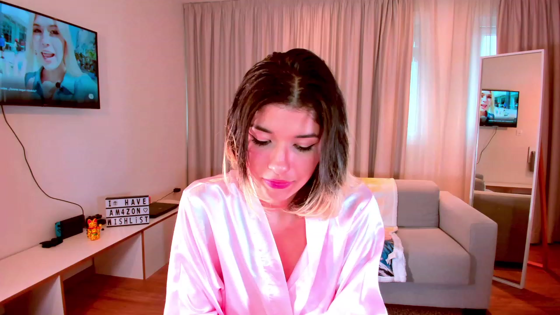 Gallery image thumbnail from Agostinha_Red's myfreecams stream on, 10/23/2023, 15:50 image 17 of 20