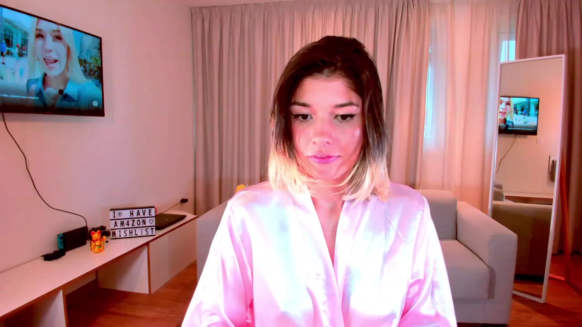 Gallery image thumbnail from Agostinha_Red's myfreecams stream on, 10/23/2023, 15:50 image 4 of 20