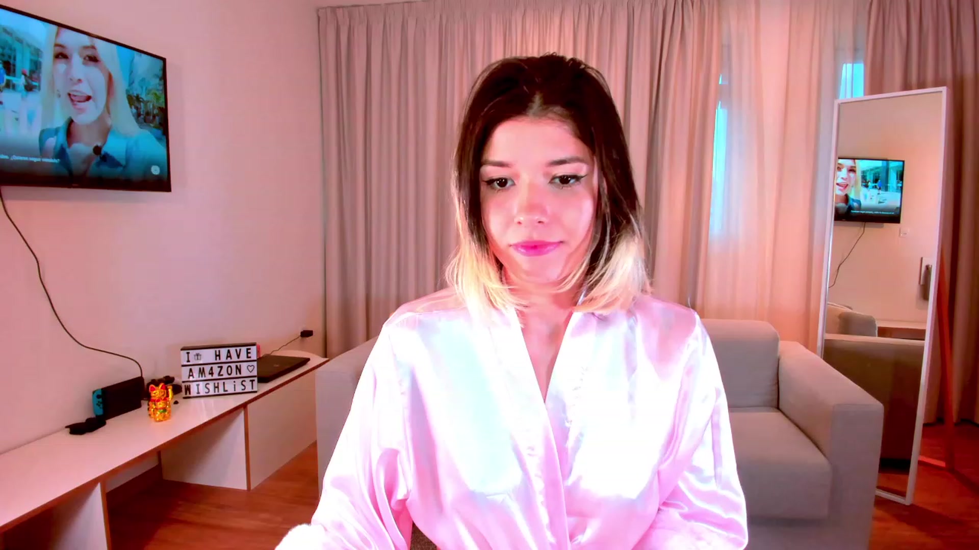 Gallery image thumbnail from Agostinha_Red's myfreecams stream on, 10/23/2023, 17:37 image 4 of 20