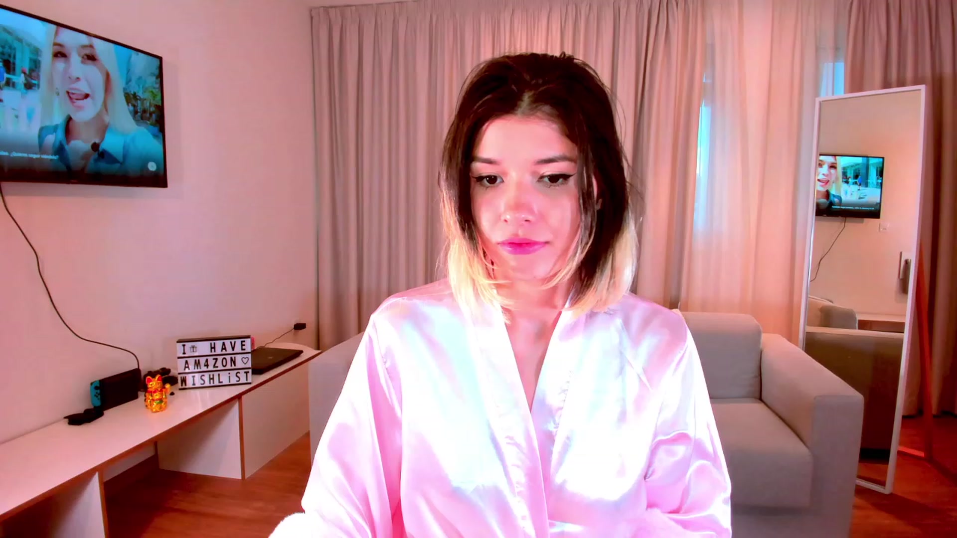 Gallery image thumbnail from Agostinha_Red's myfreecams stream on, 10/23/2023, 17:37 image 6 of 20