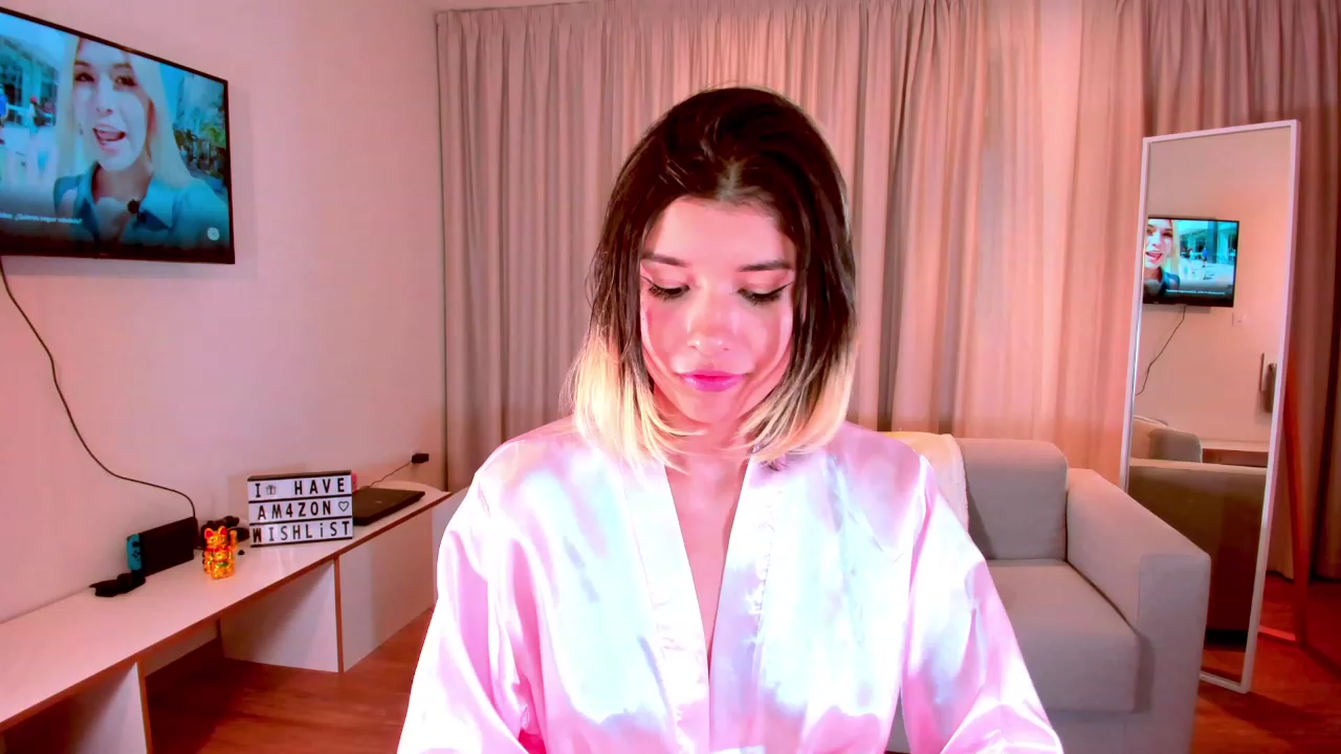 Gallery image thumbnail from Agostinha_Red's myfreecams stream on, 10/23/2023, 17:37 image 20 of 20
