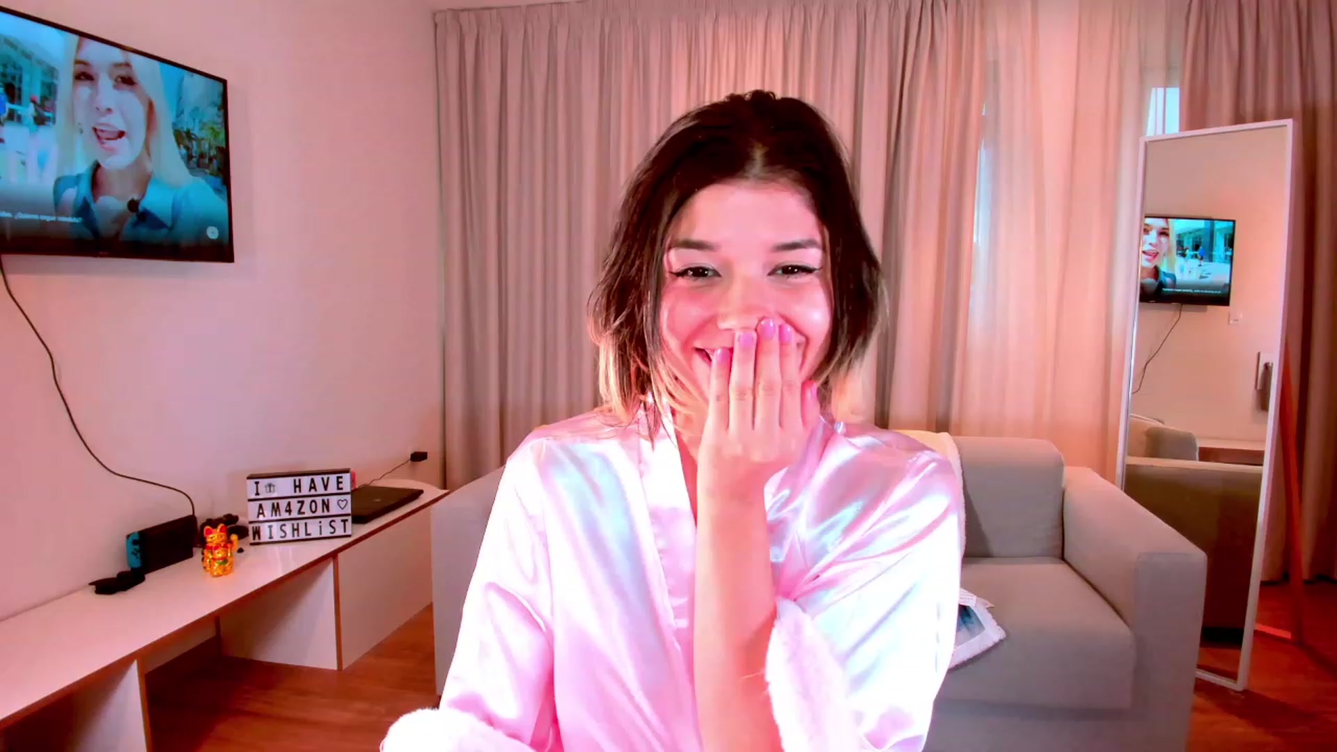 Gallery image thumbnail from Agostinha_Red's myfreecams stream on, 10/23/2023, 17:37 image 12 of 20