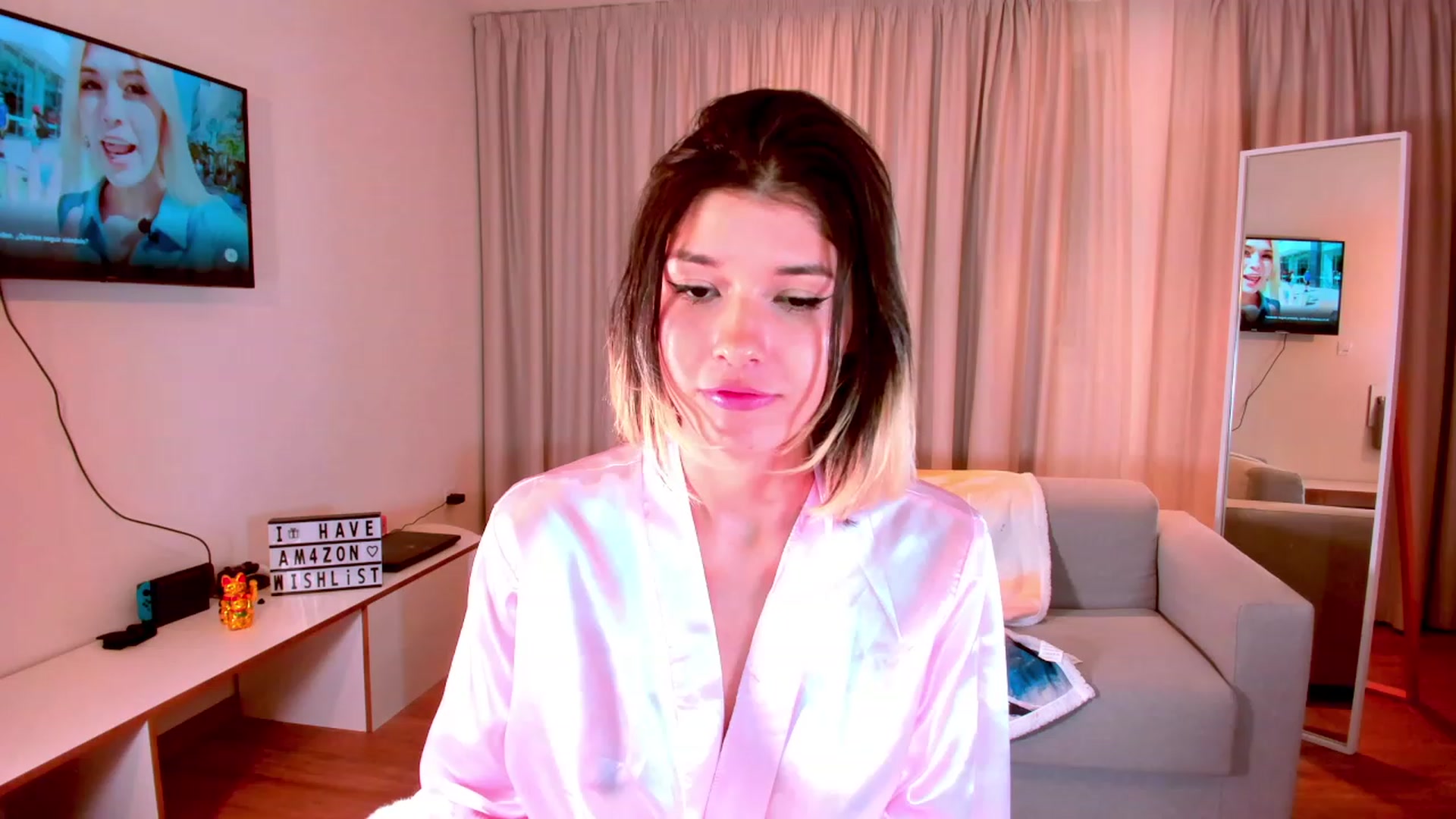 Gallery image thumbnail from Agostinha_Red's myfreecams stream on, 10/23/2023, 17:55 image 16 of 20