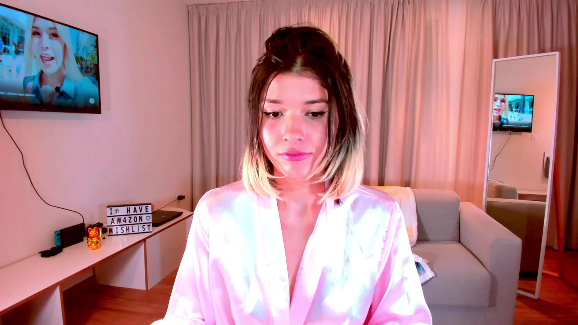 Gallery image thumbnail from Agostinha_Red's myfreecams stream on, 10/23/2023, 17:55 image 6 of 20