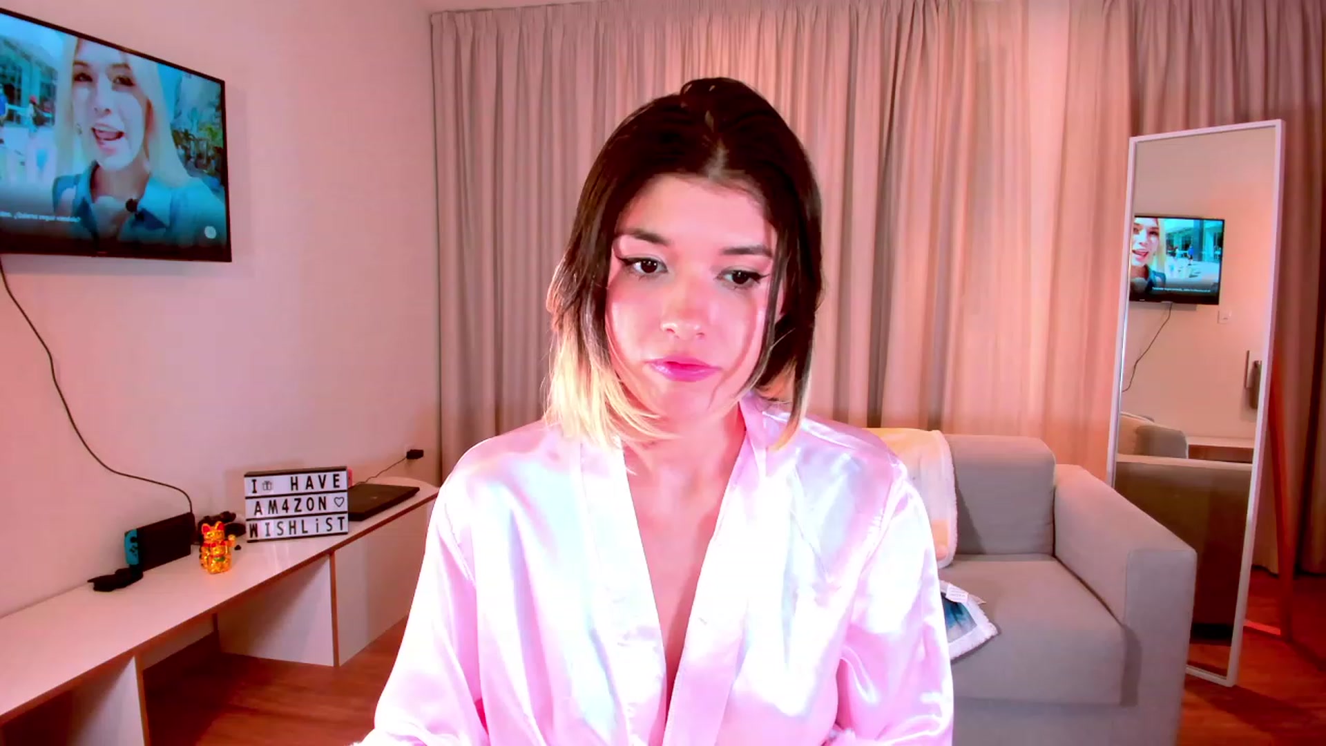 Gallery image thumbnail from Agostinha_Red's myfreecams stream on, 10/23/2023, 17:55 image 15 of 20