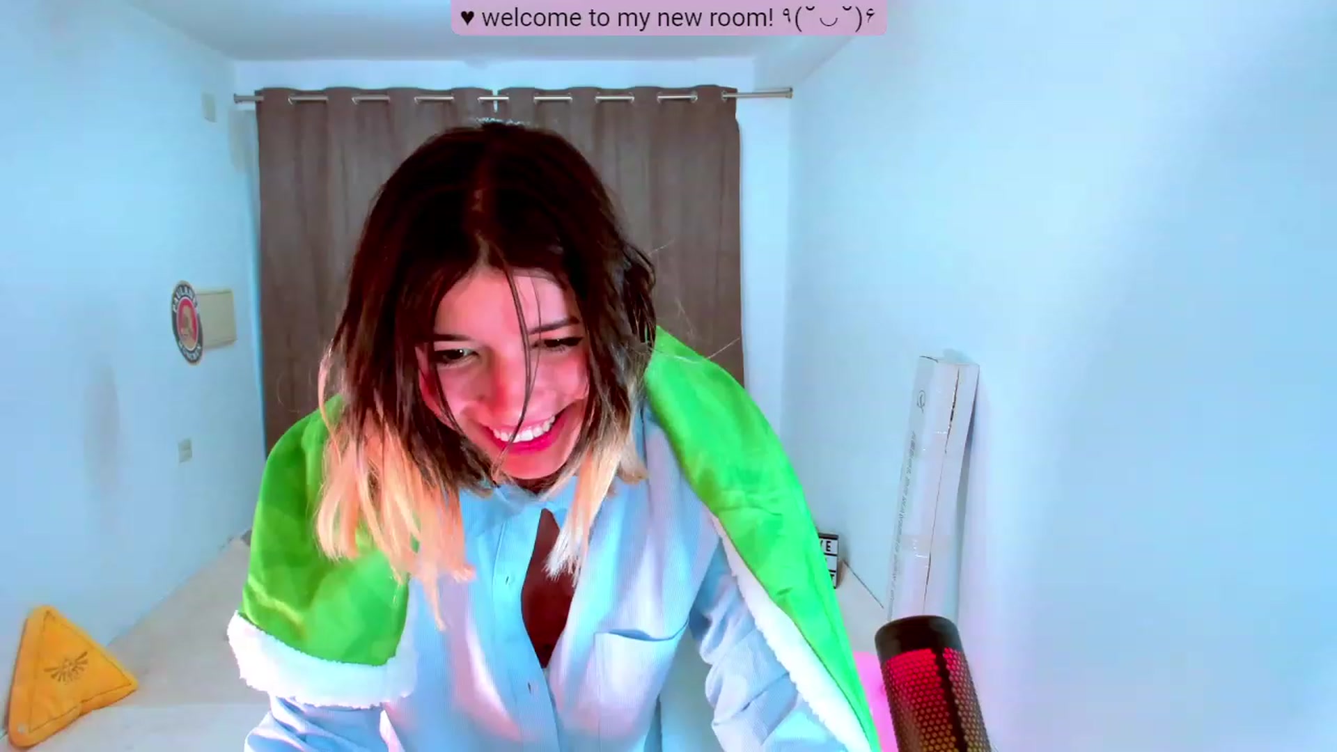 Gallery image thumbnail from Agostinha_Red's myfreecams stream on, 11/03/2023, 16:13 image 3 of 20