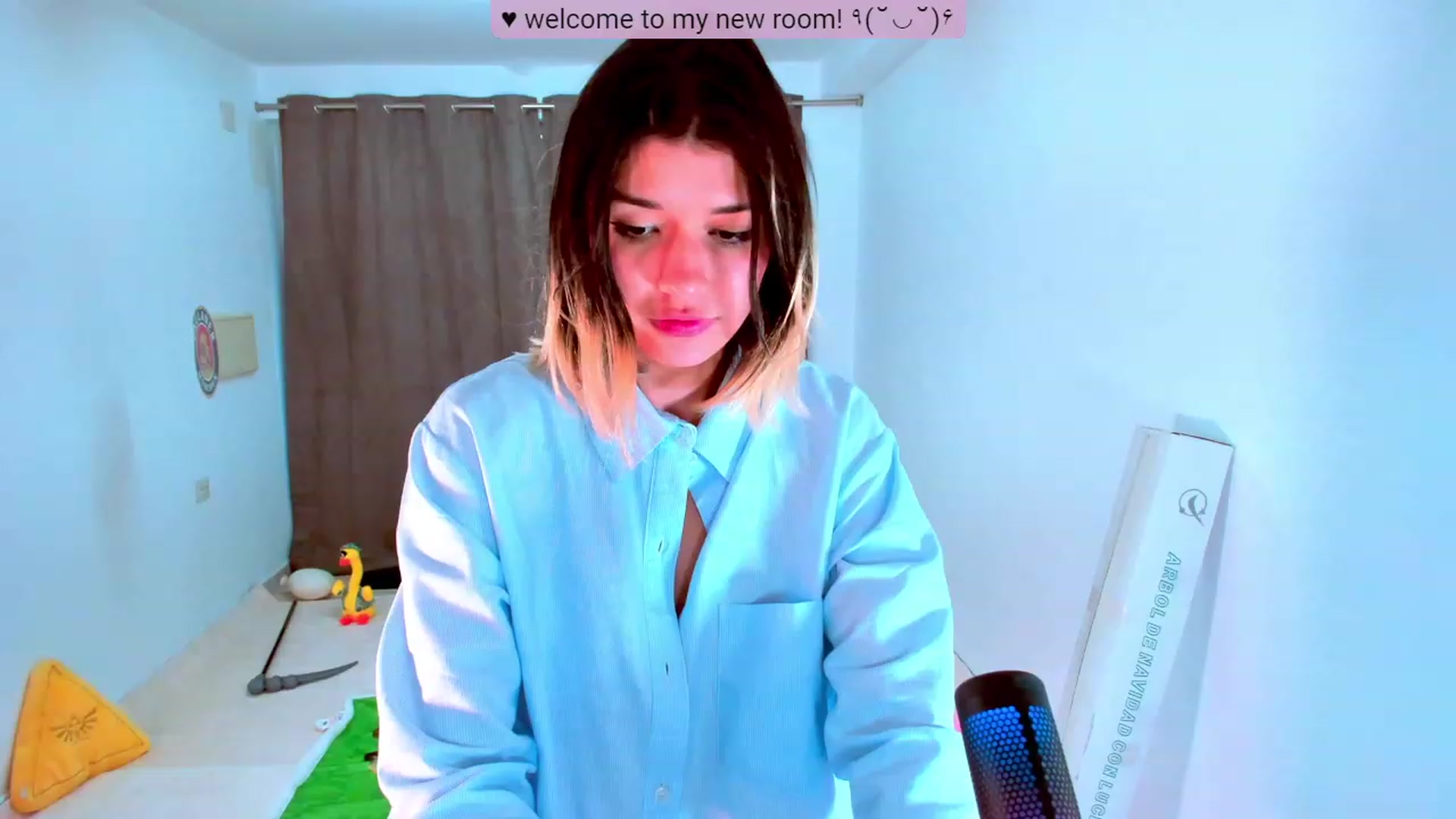 Gallery image thumbnail from Agostinha_Red's myfreecams stream on, 11/03/2023, 16:13 image 7 of 20