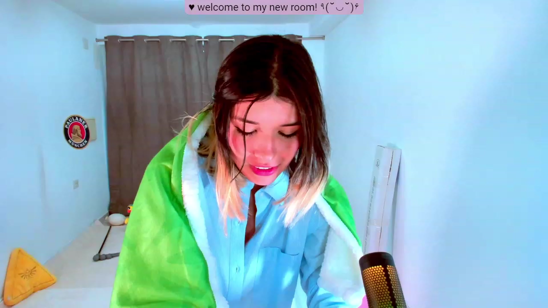 Gallery image thumbnail from Agostinha_Red's myfreecams stream on, 11/03/2023, 16:13 image 4 of 20