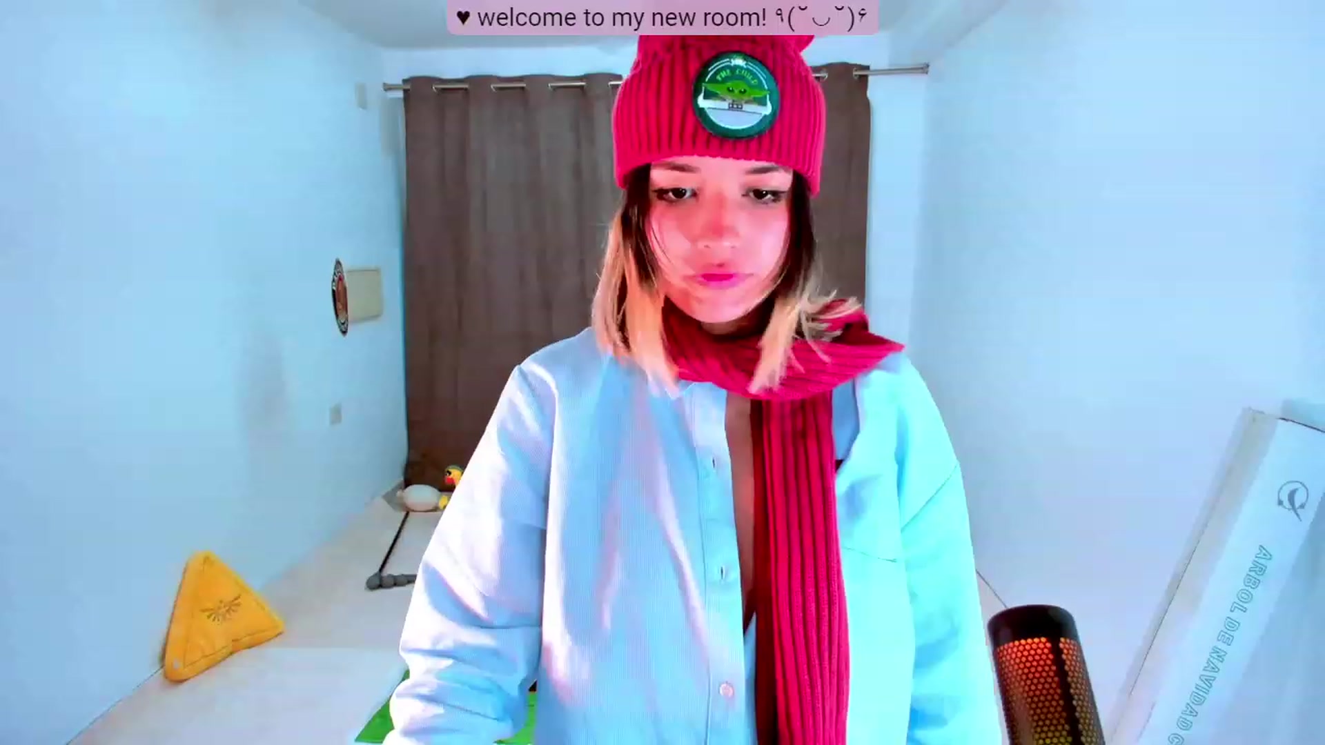 Gallery image thumbnail from Agostinha_Red's myfreecams stream on, 11/03/2023, 16:13 image 16 of 20