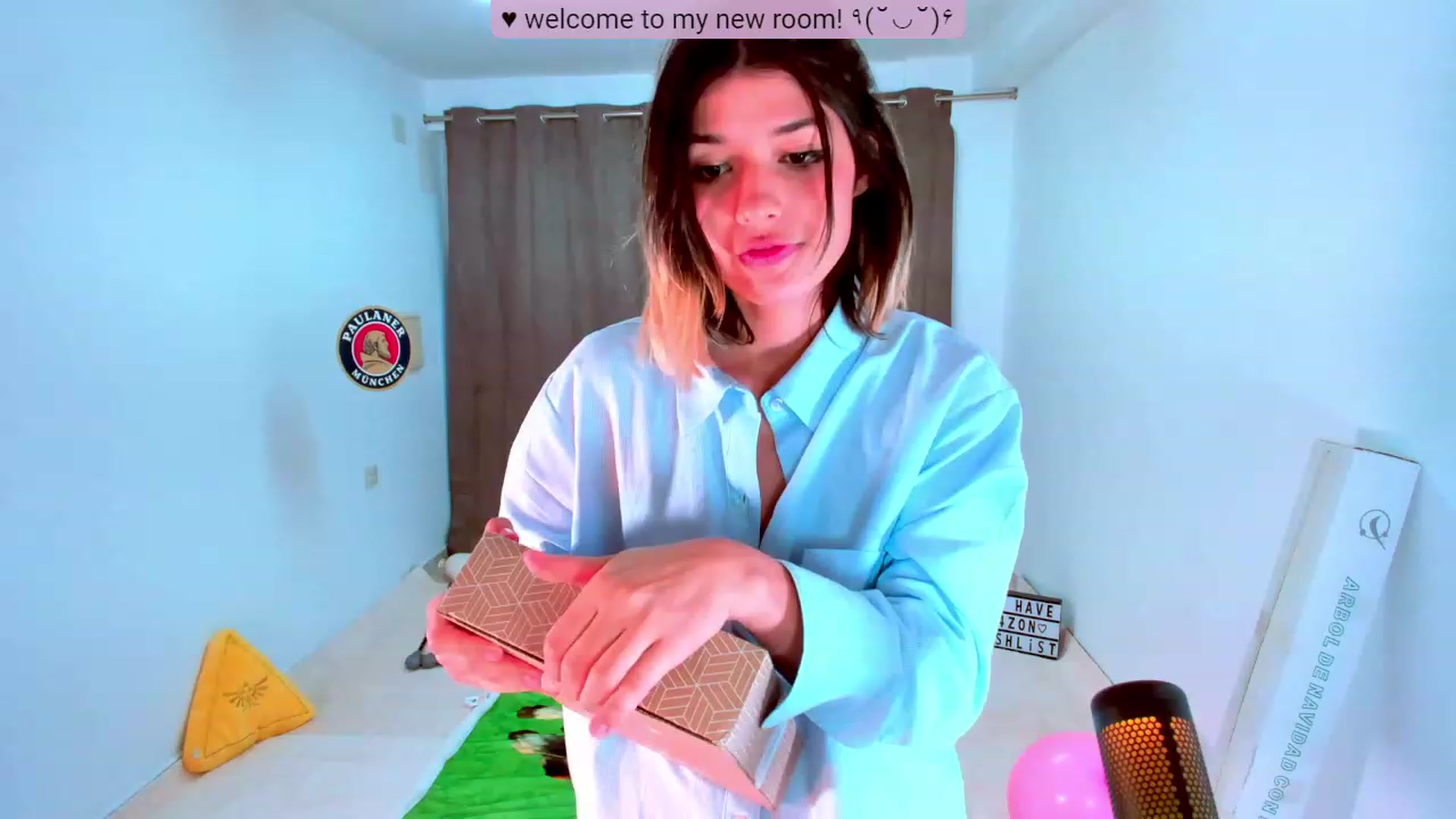 Gallery image thumbnail from Agostinha_Red's myfreecams stream on, 11/03/2023, 16:13 image 10 of 20