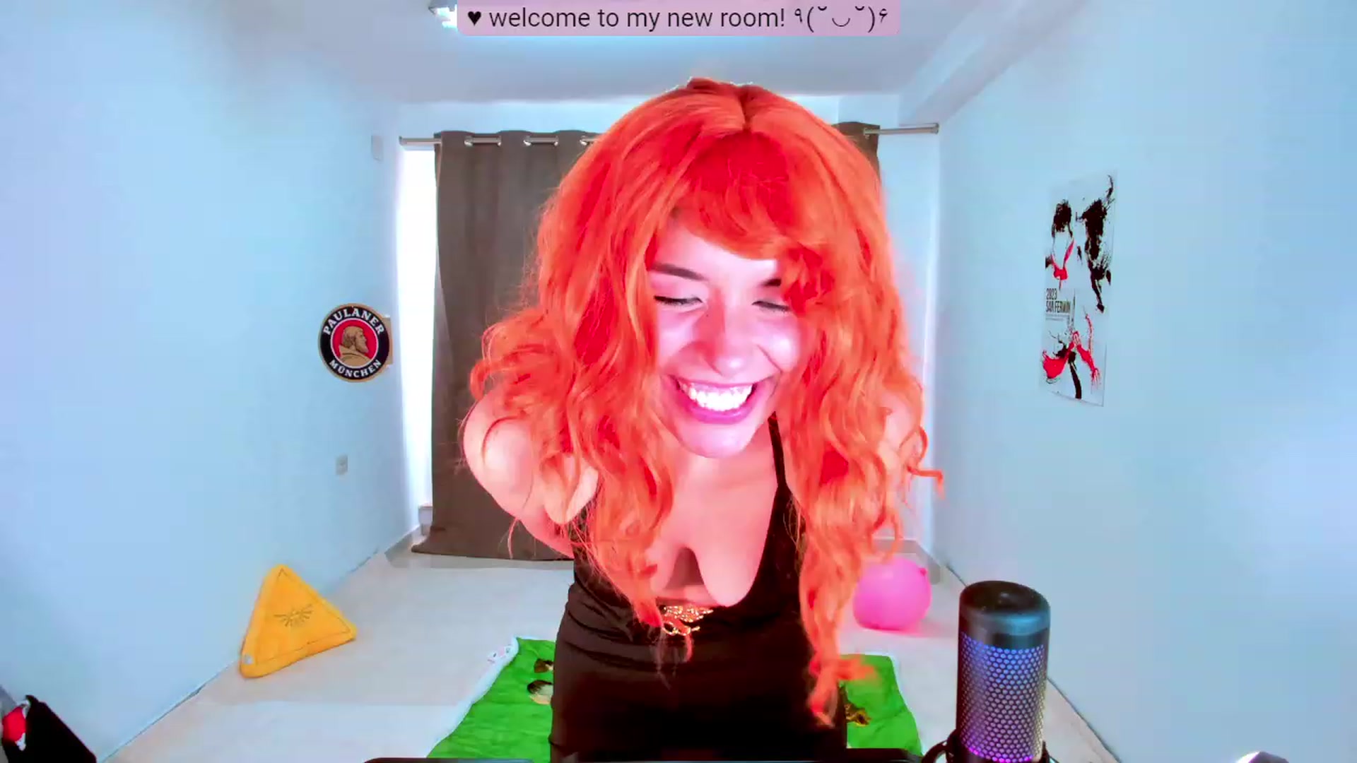 Gallery image thumbnail from Agostinha_Red's myfreecams stream on, 11/04/2023, 11:42 image 3 of 20
