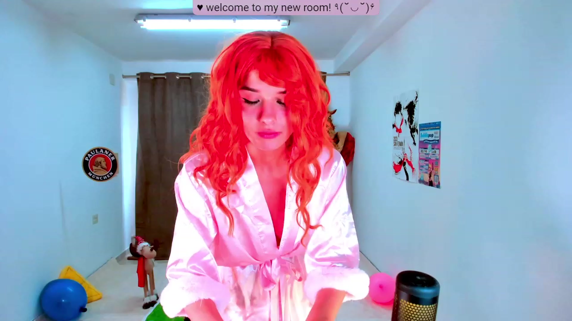 Gallery image thumbnail from Agostinha_Red's myfreecams stream on, 11/05/2023, 12:10 image 4 of 20
