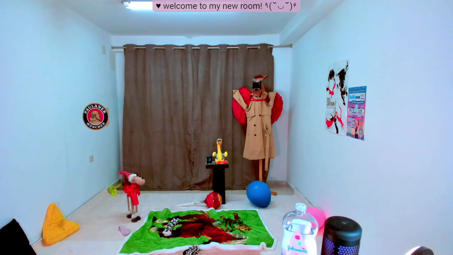 Gallery image thumbnail from Agostinha_Red's myfreecams stream on, 11/05/2023, 19:29 image 10 of 20