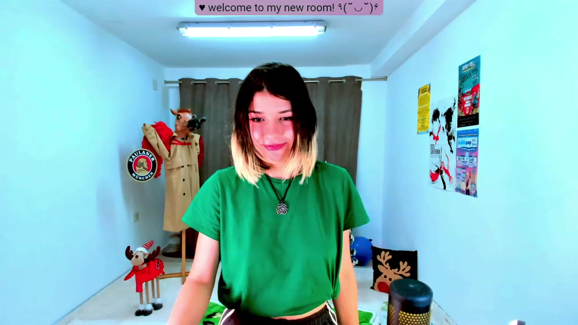 Gallery image thumbnail from Agostinha_Red's myfreecams stream on, 11/07/2023, 17:21 image 20 of 20