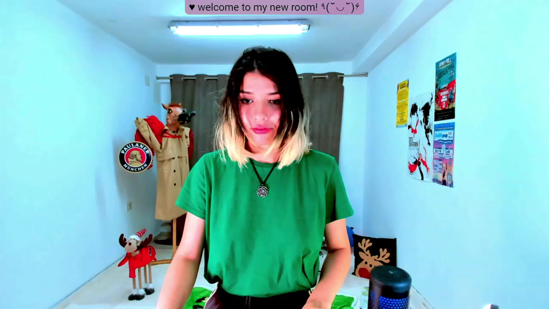 Gallery image thumbnail from Agostinha_Red's myfreecams stream on, 11/07/2023, 17:21 image 13 of 20