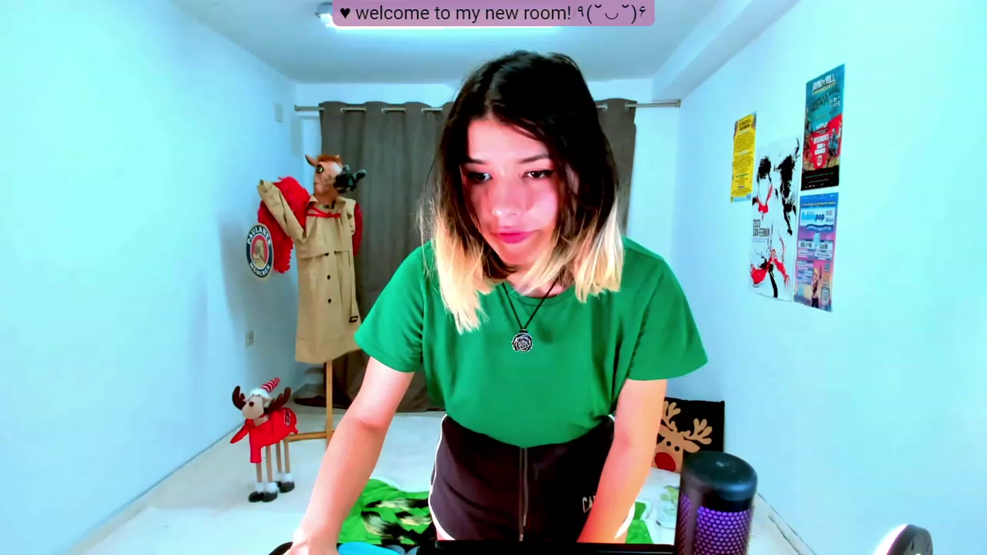 Gallery image thumbnail from Agostinha_Red's myfreecams stream on, 11/07/2023, 17:21 image 5 of 20