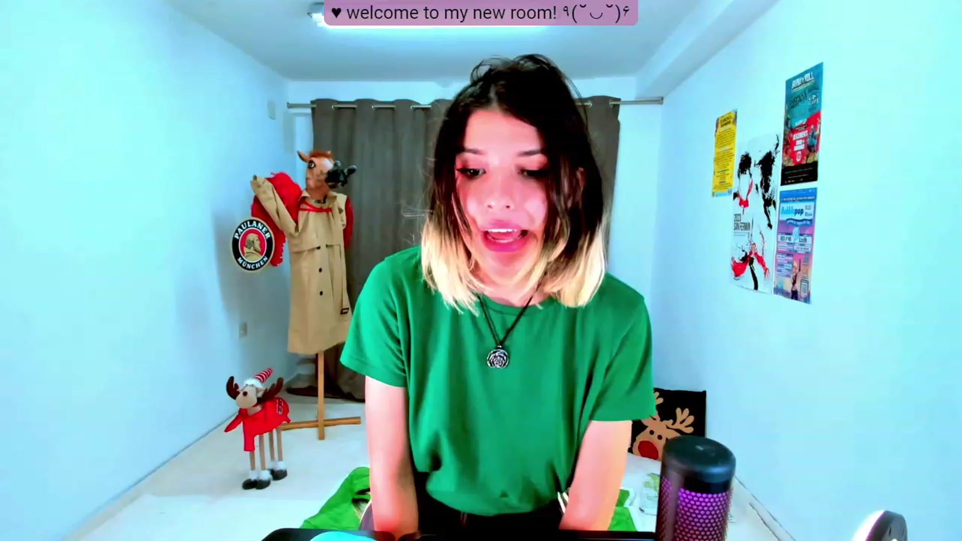 Gallery image thumbnail from Agostinha_Red's myfreecams stream on, 11/07/2023, 17:21 image 8 of 20