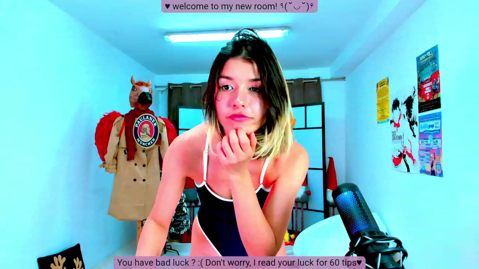 Gallery image thumbnail from Agostinha_Red's myfreecams stream on, 11/13/2023, 15:09 image 19 of 20