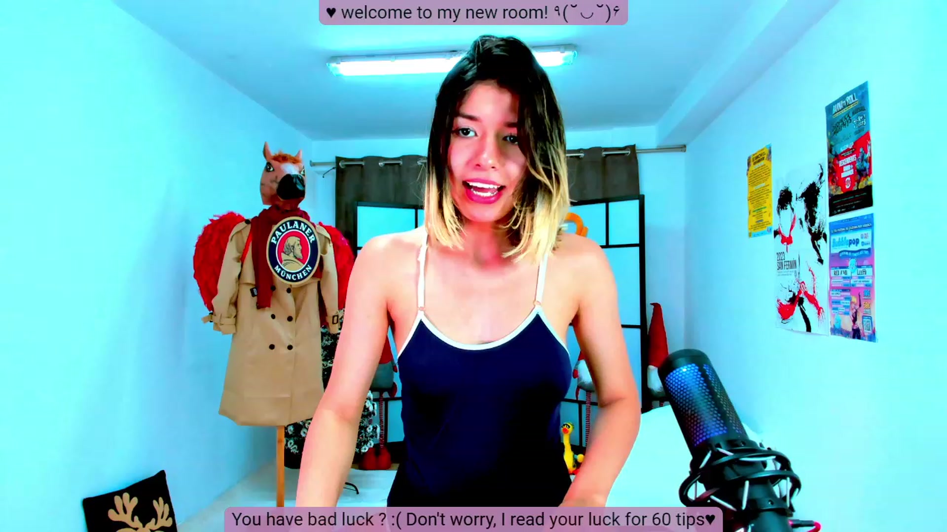 Gallery image thumbnail from Agostinha_Red's myfreecams stream on, 11/13/2023, 15:09 image 5 of 20