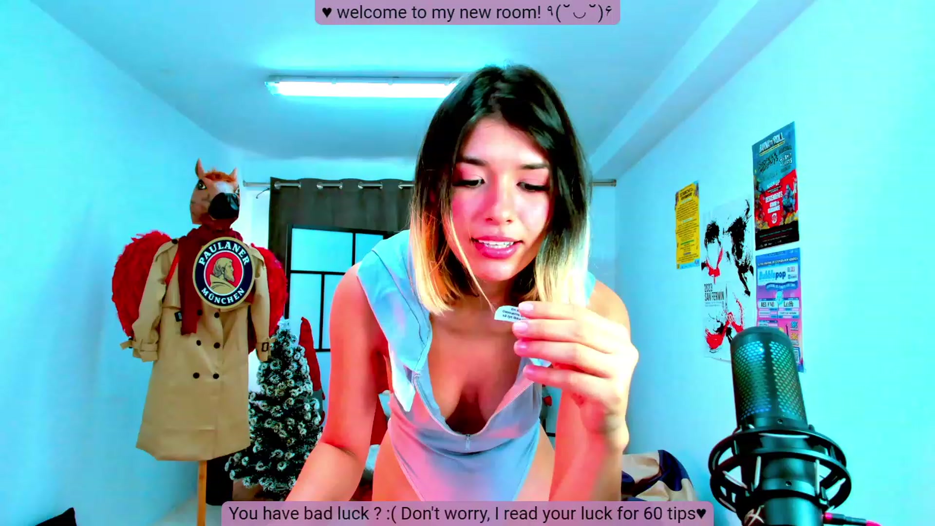 Gallery image thumbnail from Agostinha_Red's myfreecams stream on, 11/16/2023, 12:09 image 14 of 20