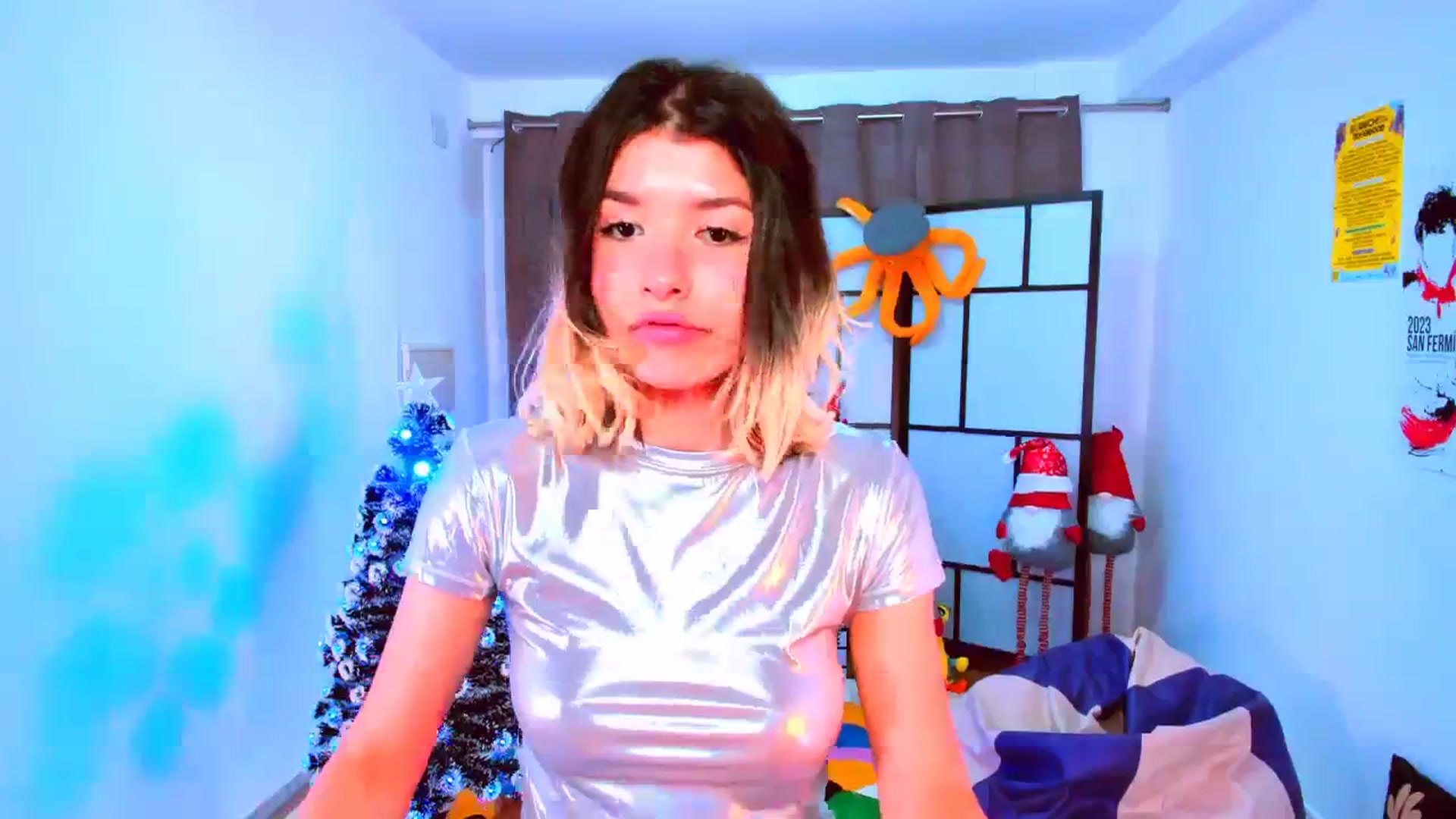 Gallery image thumbnail from Agostinha_Red's myfreecams stream on, 11/25/2023, 17:37 image 11 of 20